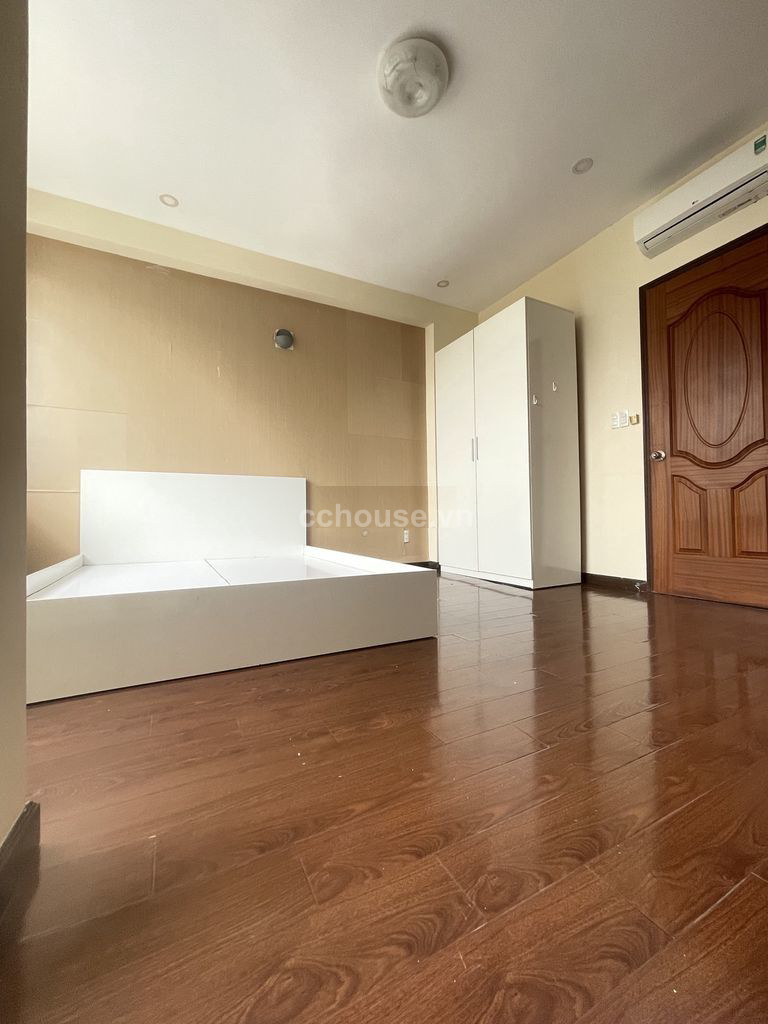 Bán nhà cách MT 30m Nguyễn Đình Chính, Phú Nhuận. DT 4.3x14m, 4 tầng ST