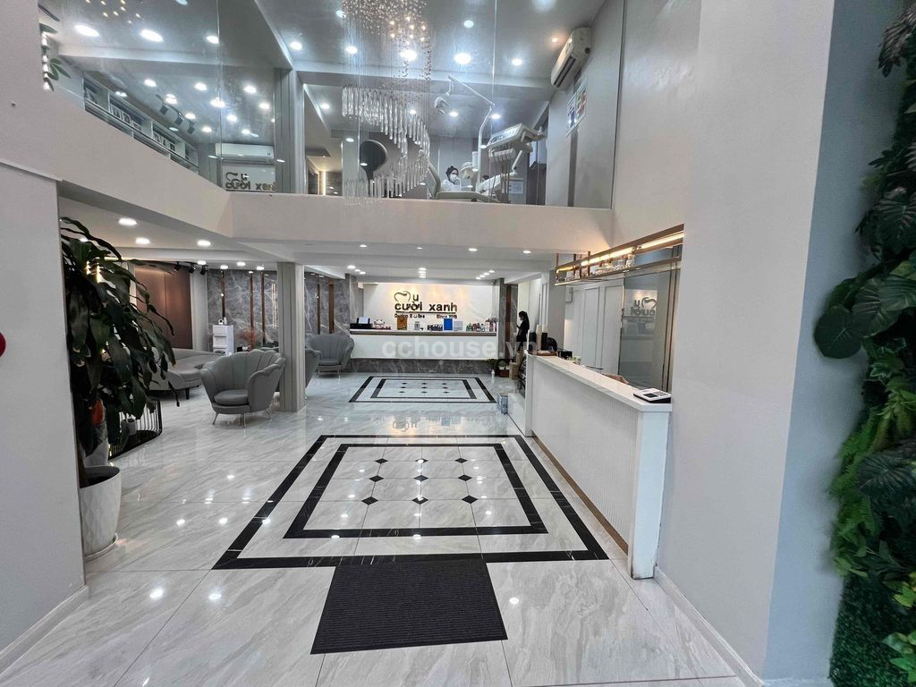 Cho thuê NCMT Phan Xích Long, P.Cầu Kiệu. DT 8x16m, hầm 3 tầng