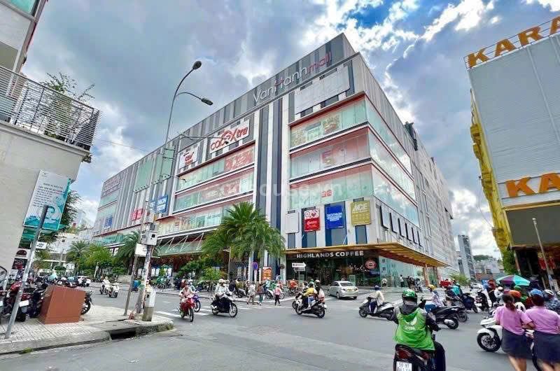 Quan Tâm Toà Nhà Gọi 0915 166 797 - anh Nguyễn. Giá cực tốt