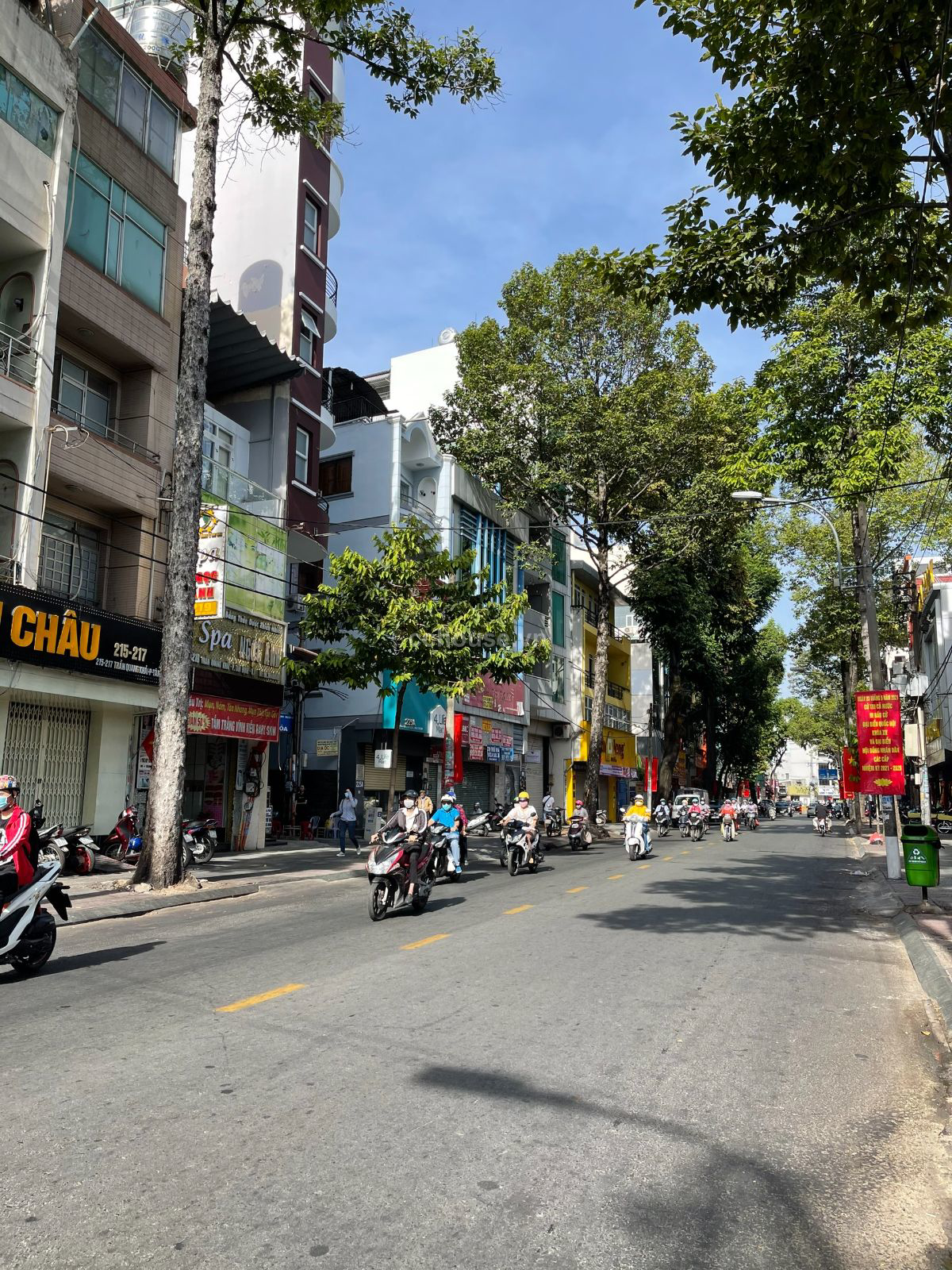 Cho thuê NCMT Trần Quang Khải, P.Tân Định. DT 4.1x19m, 3 tầng