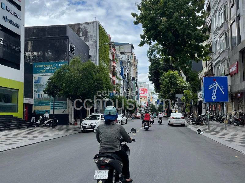 Khách Sạn P.Bến Thành Quận 1. 