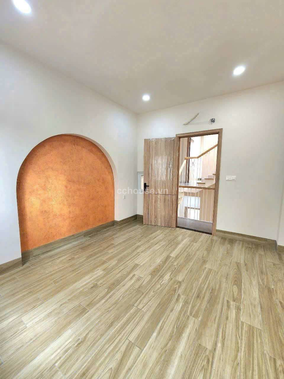 NHÀ HẺM HÒA HẢO, QUẬN 10, DT: 63M2 (4.5X14)M, KC: TRỆT LỬNG 2 LẦU SÂN THƯỢNG, GIÁ: 11.5 TỶ
