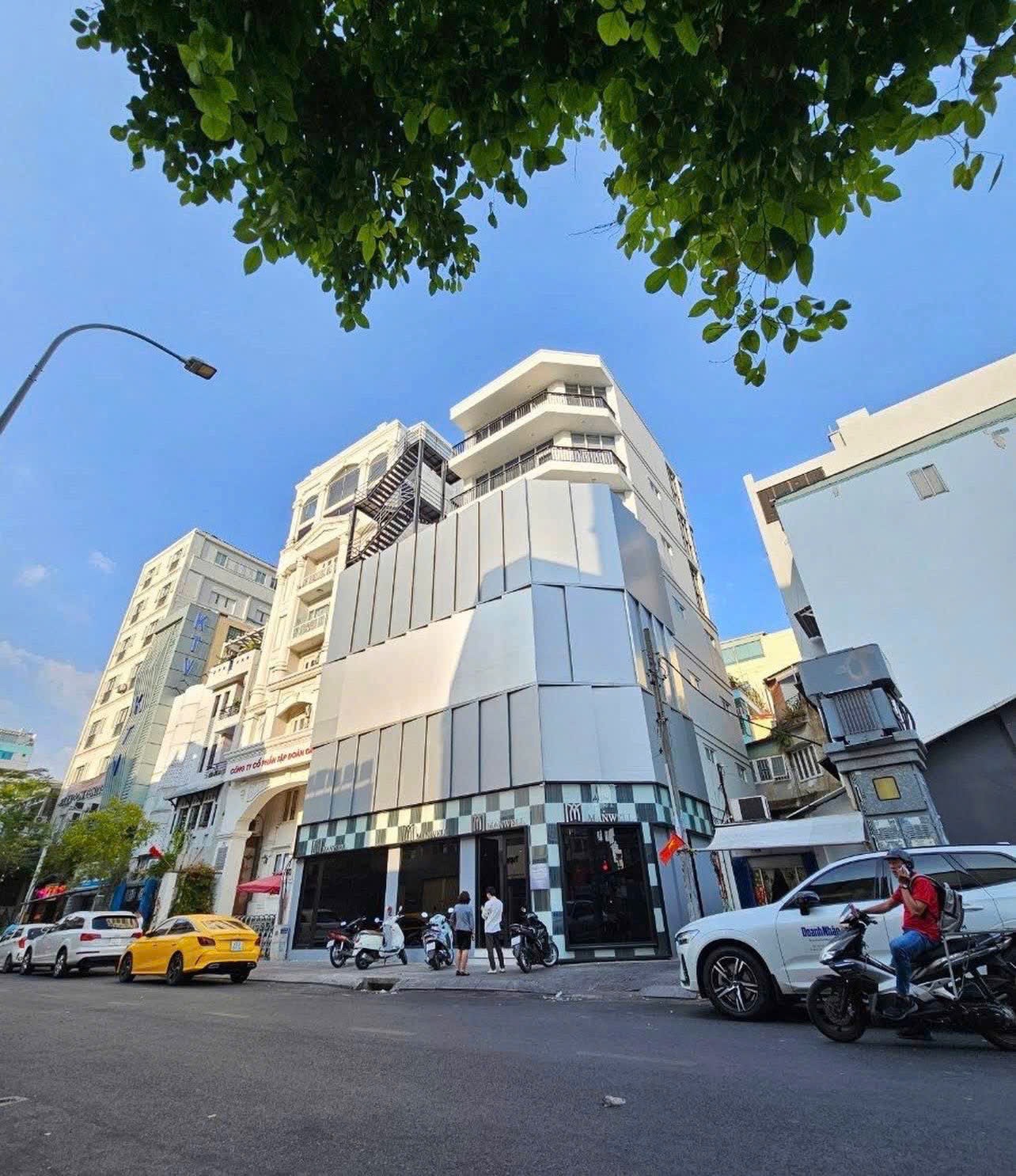 BUILDING-MT-TRAN-NHAT-DUAT-Q1-KC-8-TANG-GIA-79-TY-LH-0906979786-id8872