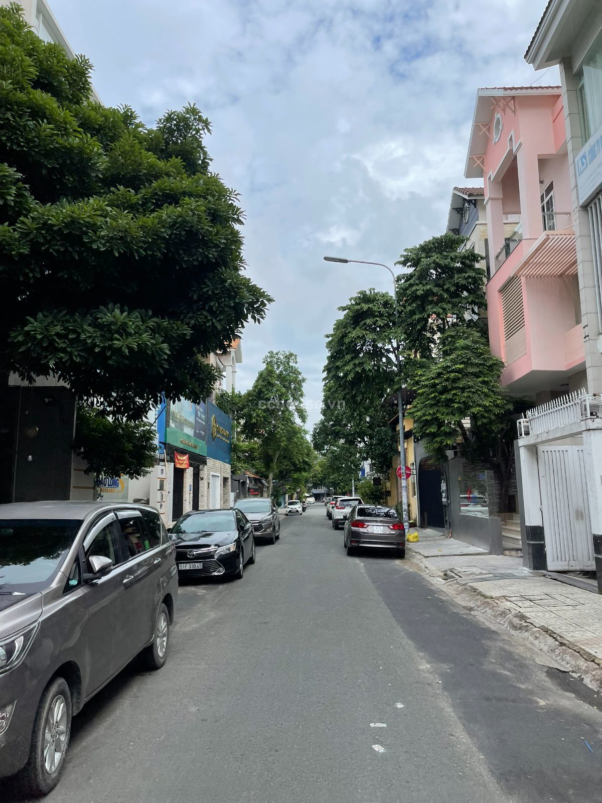 Bán nhà MT Hoa Lan, P.Cầu Kiệu. DT 8x18m, 4 tầng