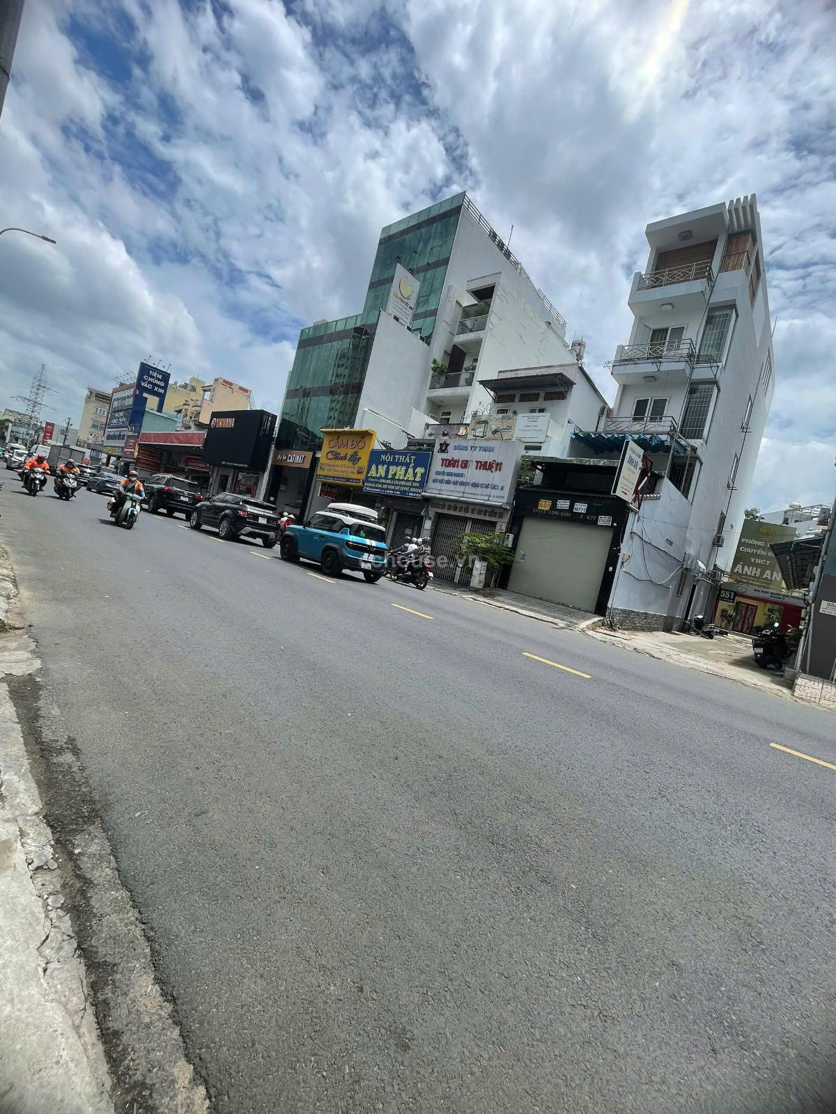 Mat-tien-duong-Lac-Long-Quan-phuong-10-quan-Tan-Binh-DT5x95m-id8948