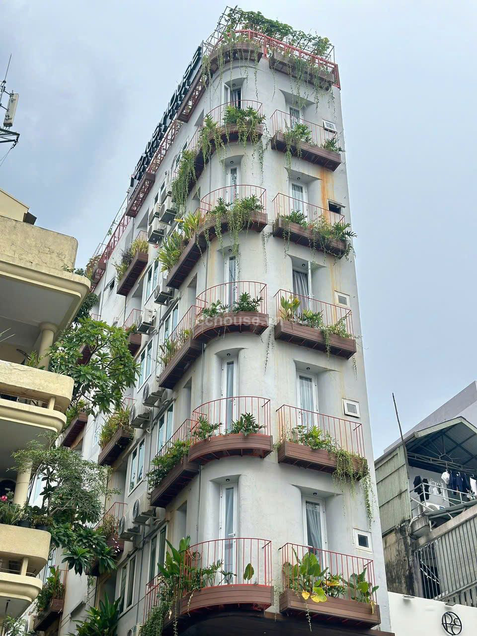 Toa-Nha-Goc-2-Mat-Tien-Quan-1-Cuc-Dep-goi-0915-166-797--Kevin-Nguyen-id9068