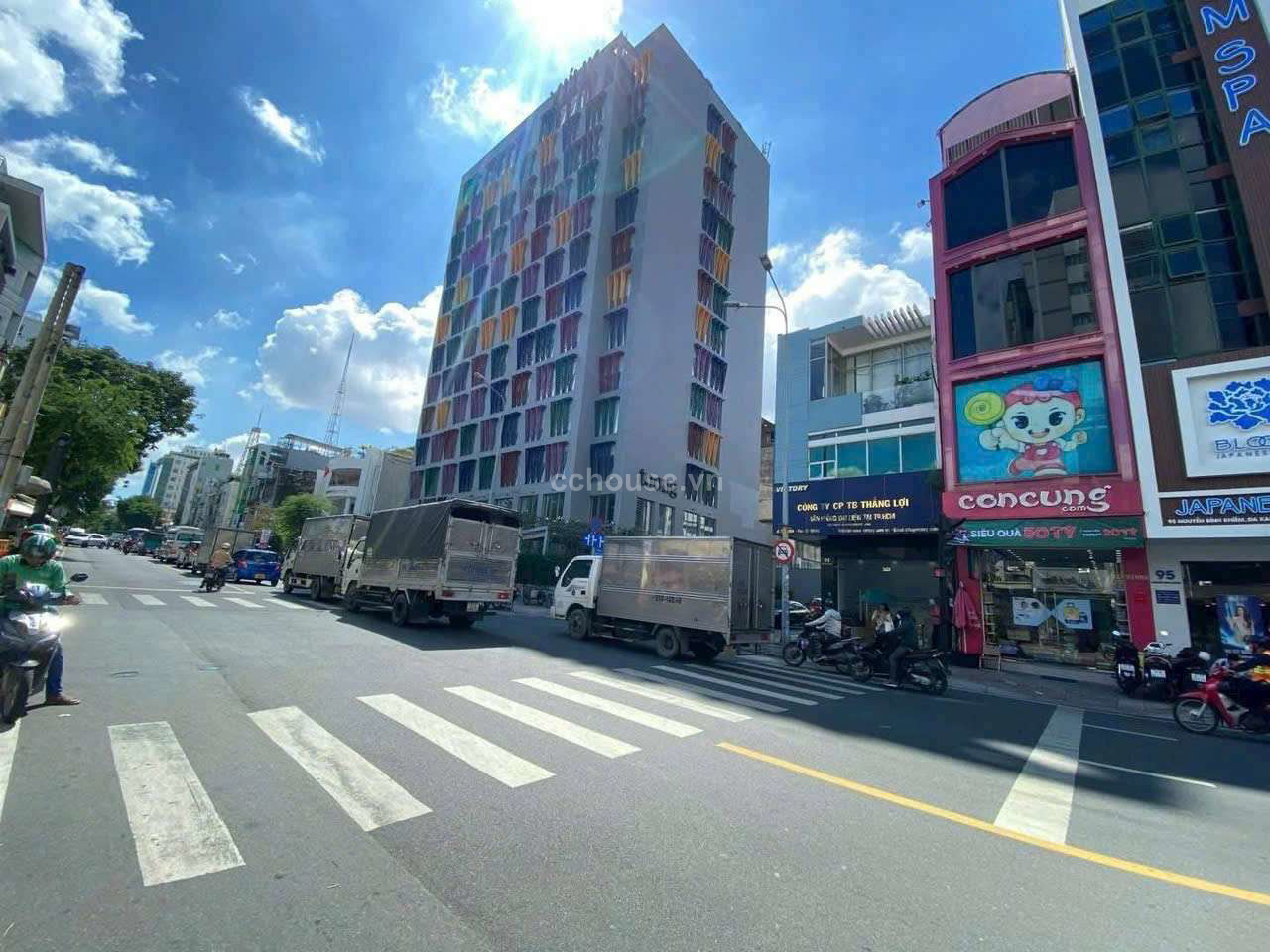 Mặt Tiền Kinh doanh Lý Thường Kiệt . Q.Tân Bình . 5 Tầng
