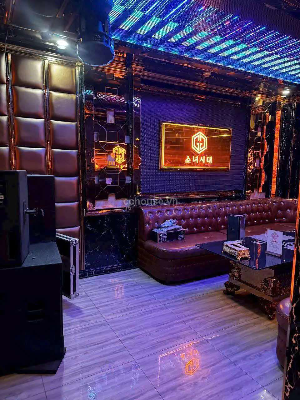 Bán toà nhà Quận 1 Nguyễn Thái Bình, Phường Bến Thành
- HĐT ( CF): 16.000 $/ tháng.