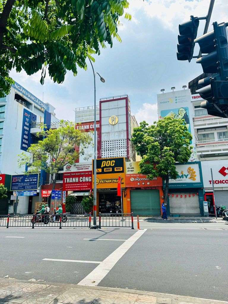 Ban-nha-2MTKD-duong-3-Thang-2-PDien-Hong-DT-43x28m-4-tang-id9229