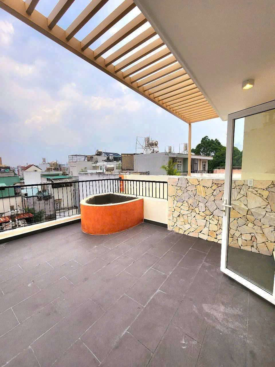 NHÀ HẺM 9M ĐƯỜNG NGUYỄN THIỆN THUẬT QUẬN 3, DT: 83.9M2 (5X16), KC: TRỆT LỬNG 4 LẦU,MCT, GIÁ: 25.5 TỶ
