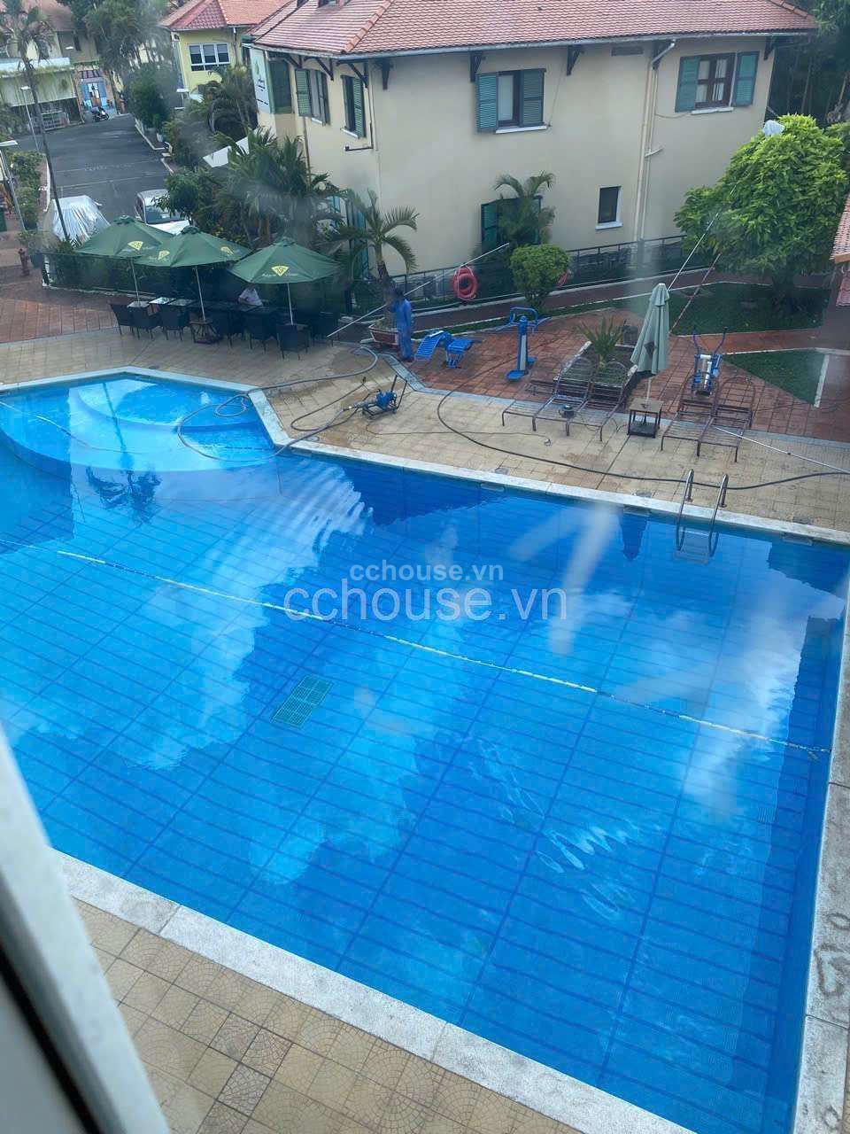 CAN-GOC-7-TANG-TO-HIEN-THANH-QUAN-10--HEM-8M-XE-HOI-DEN-CUA--CHI-NHINH-18-TY-id9310