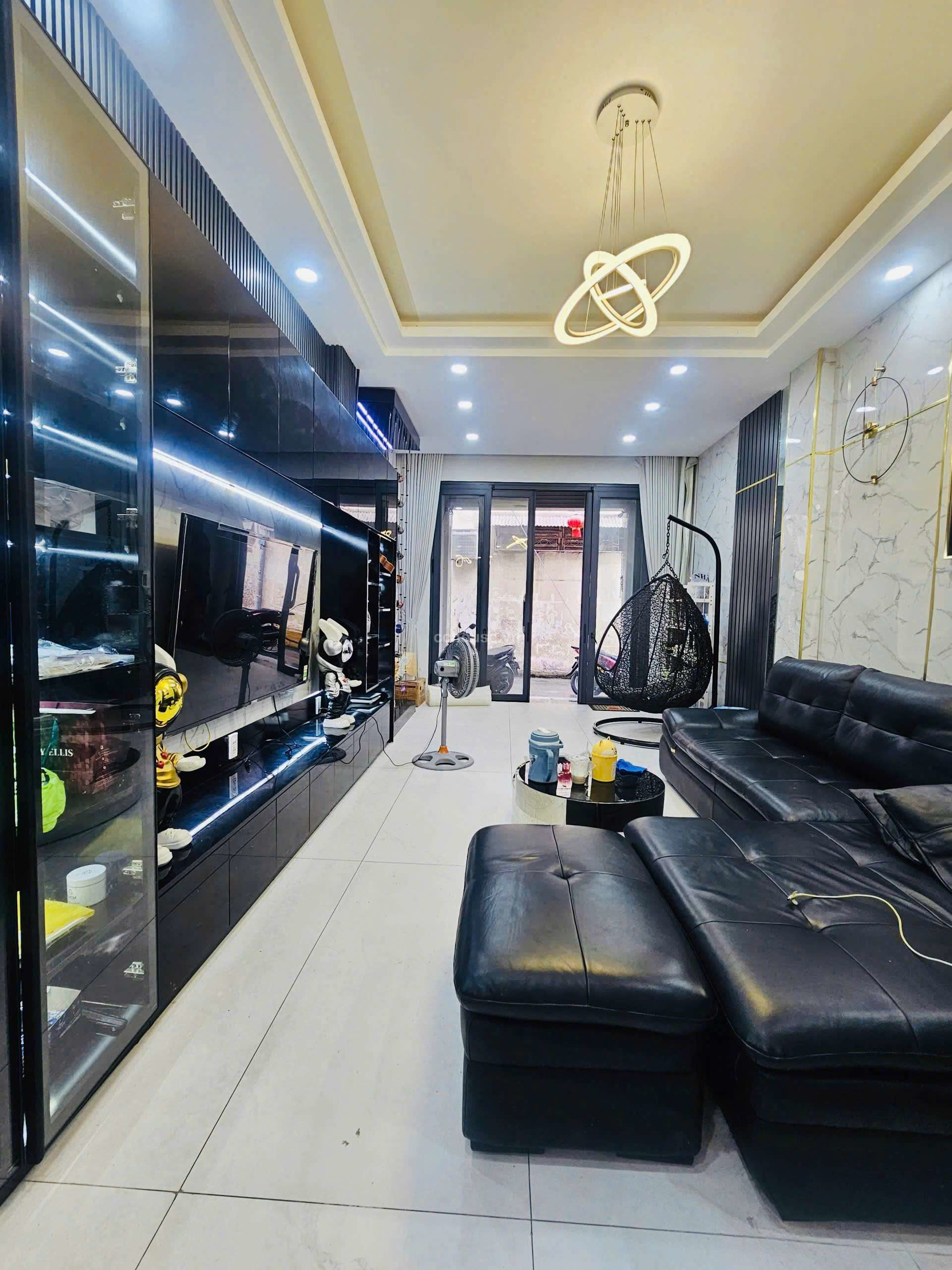 Nhà âu cơ hẻm đẹp . Nở hậu : 5.3m  .Q.Tân Bình 