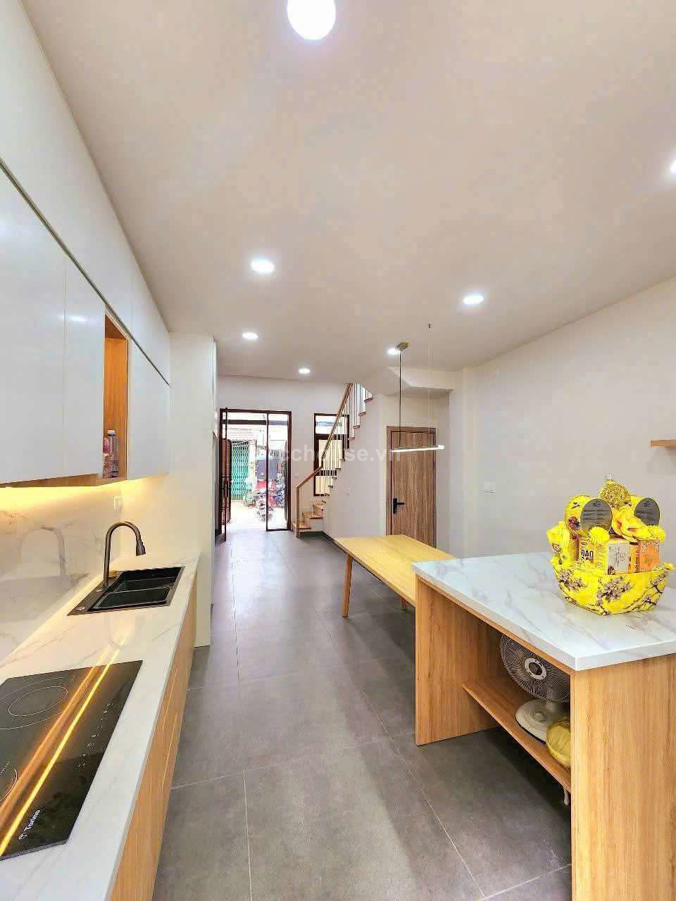 NHÀ HẺM TRẦN QUANG DIỆU, QUẬN 3, DT: 67M2 (4X16), KC: TRỆT 4 LẦU ST, HĐT: 32 TRIỆU, GIÁ: 16.5 TỶ