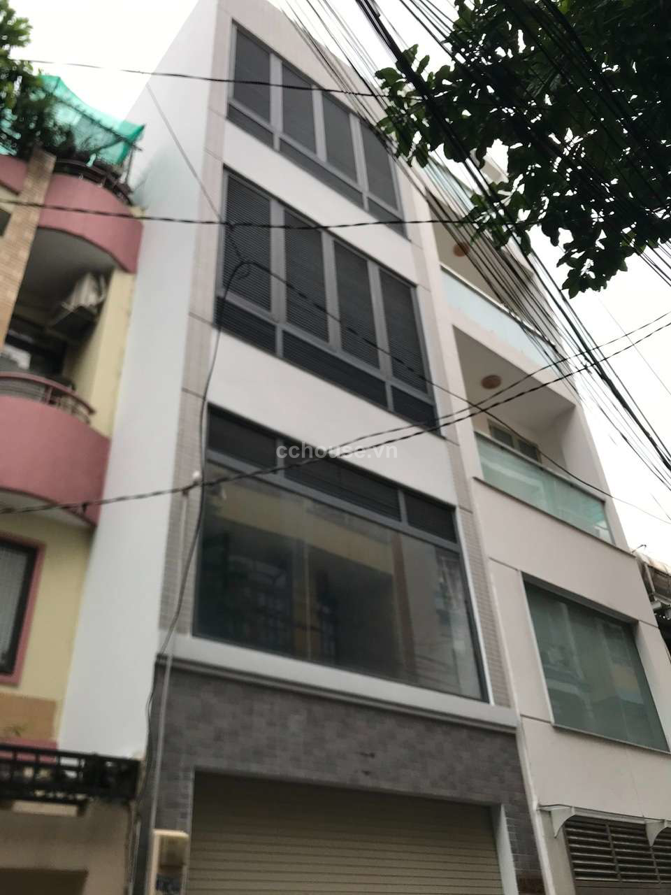 Bán nhà 5 tầng Hẻm xe hơi Thành Thái phường 14 quận 10