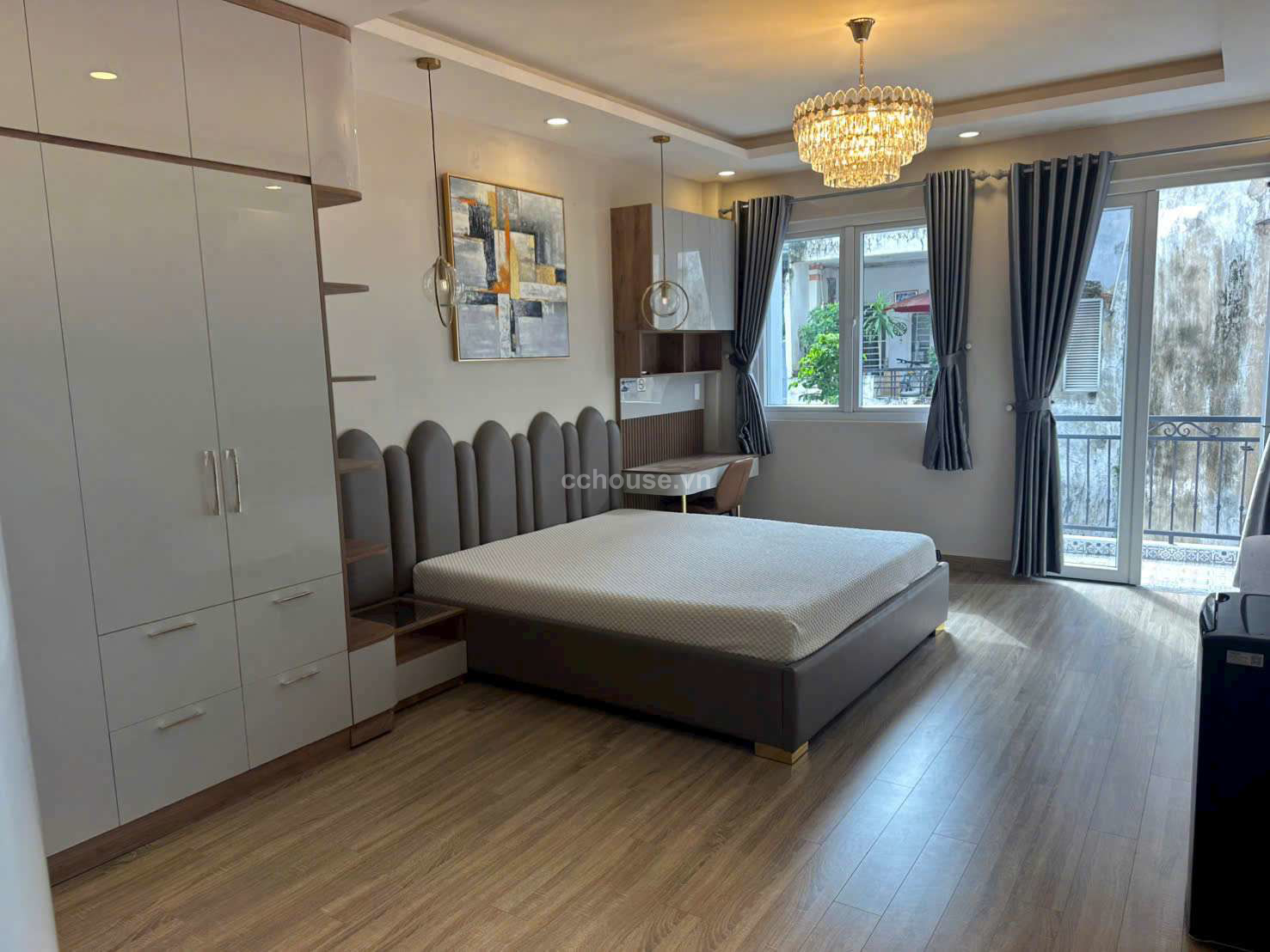 Biệt thự sân vườn ngay trung tâm Q1. Ngang 6m