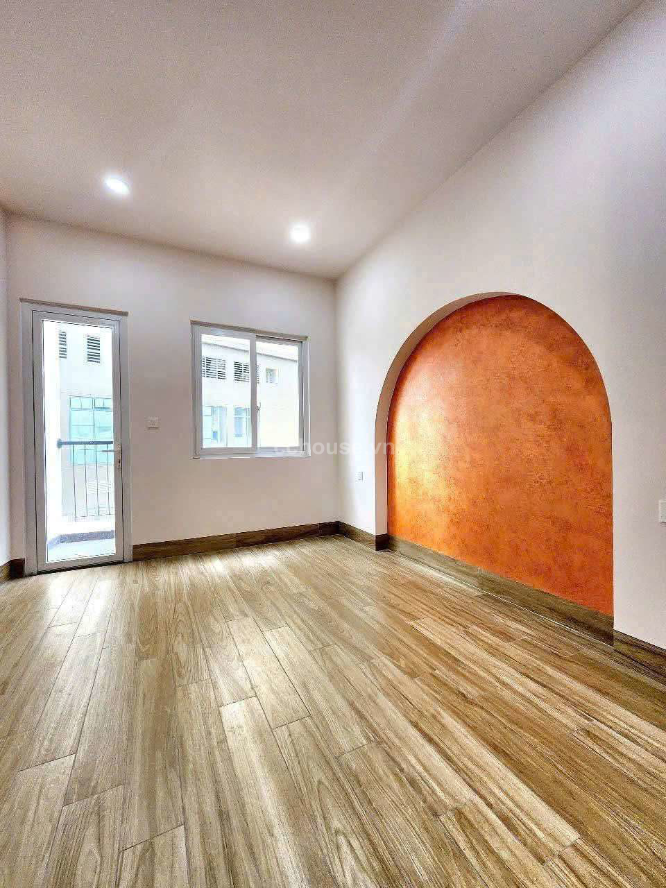 NHA-HEM-9M-DUONG-NGUYEN-THIEN-THUAT-QUAN-3-DT-839M2-5X16-KC-TRET-LUNG-4-LAUMCT-GIA-255-TY-id8025