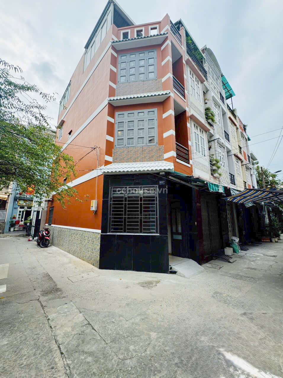 Ban-nha-4-tang-can-goc-hem-1-Dong-Den-phuong-14-Quan-Tan-Binh-id9307