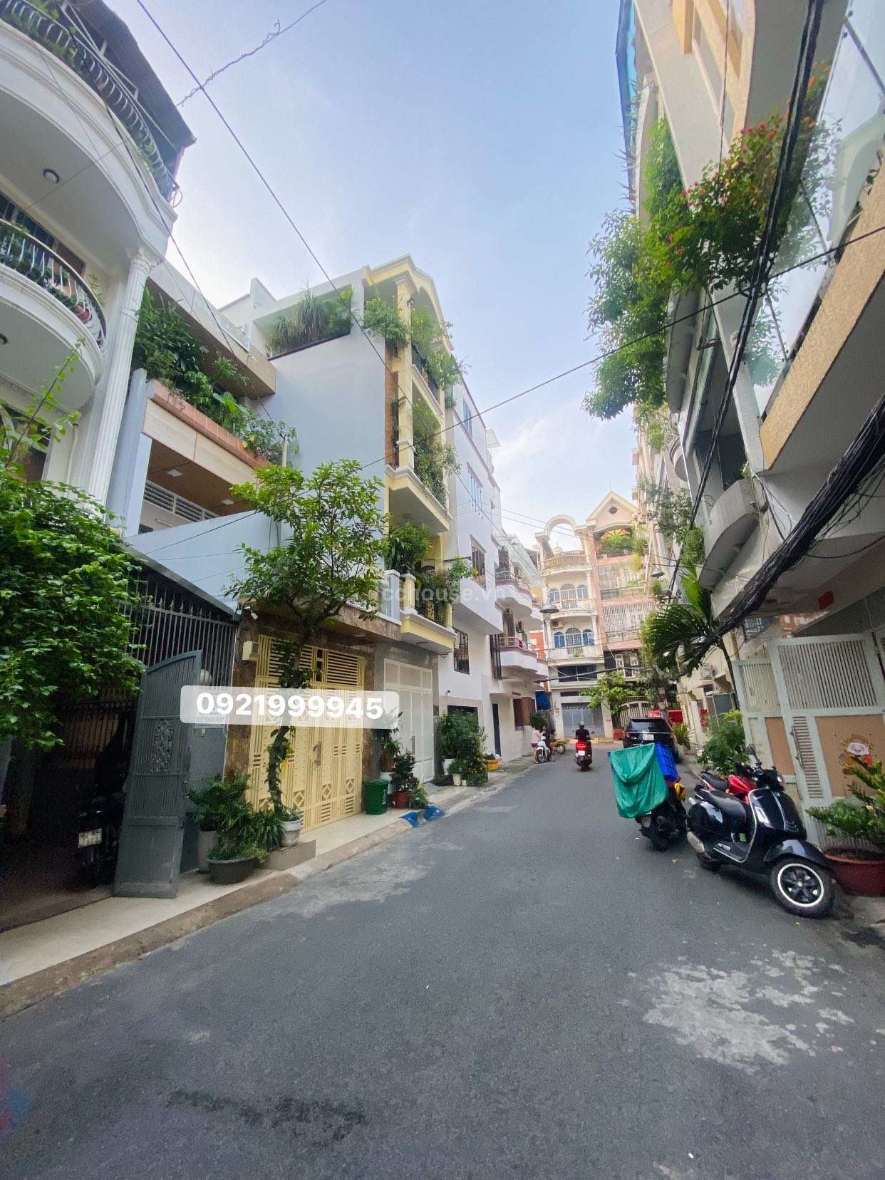 Mặt Tiền Nội Bộ Tô Hiến Thành, Quận 10•Đường đẹp 10m xe hơi ra vào tận nhà