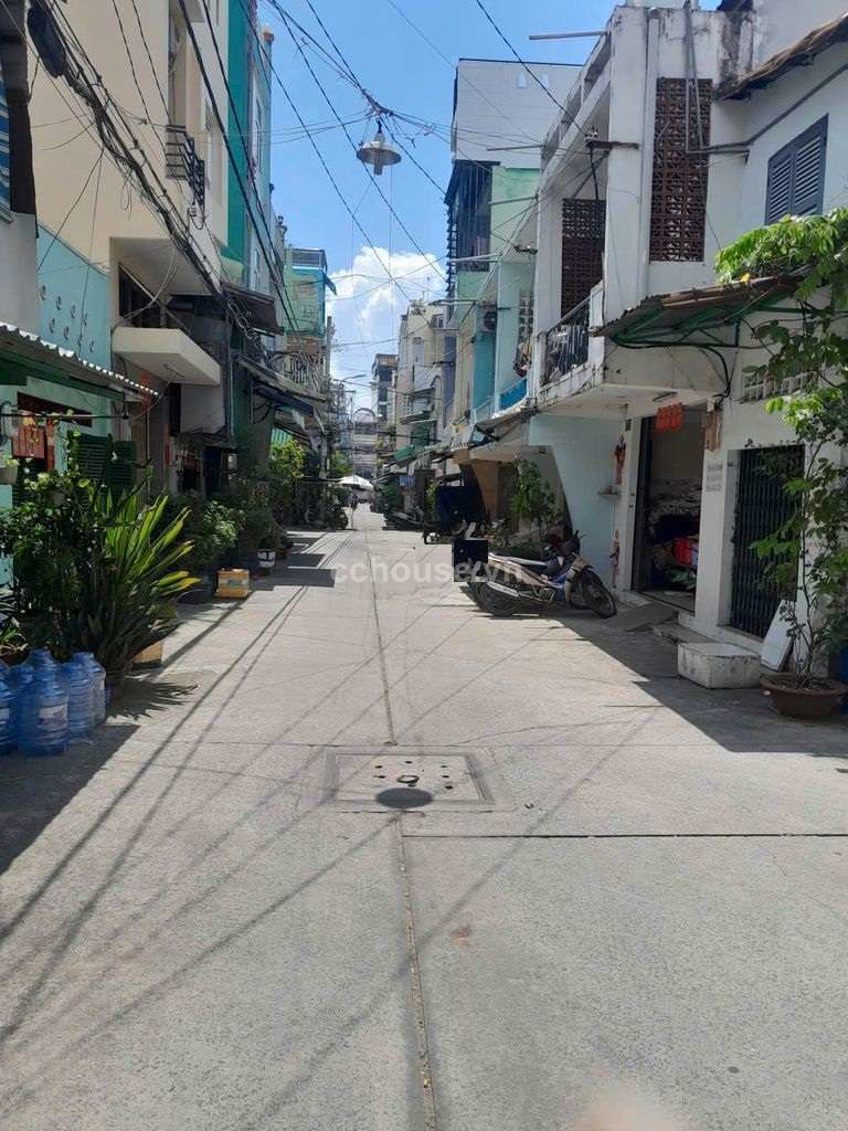 Bán nhà căn góc HXH Minh Phụng, P.Bình Thới. DT 6x10m, 2 tầng