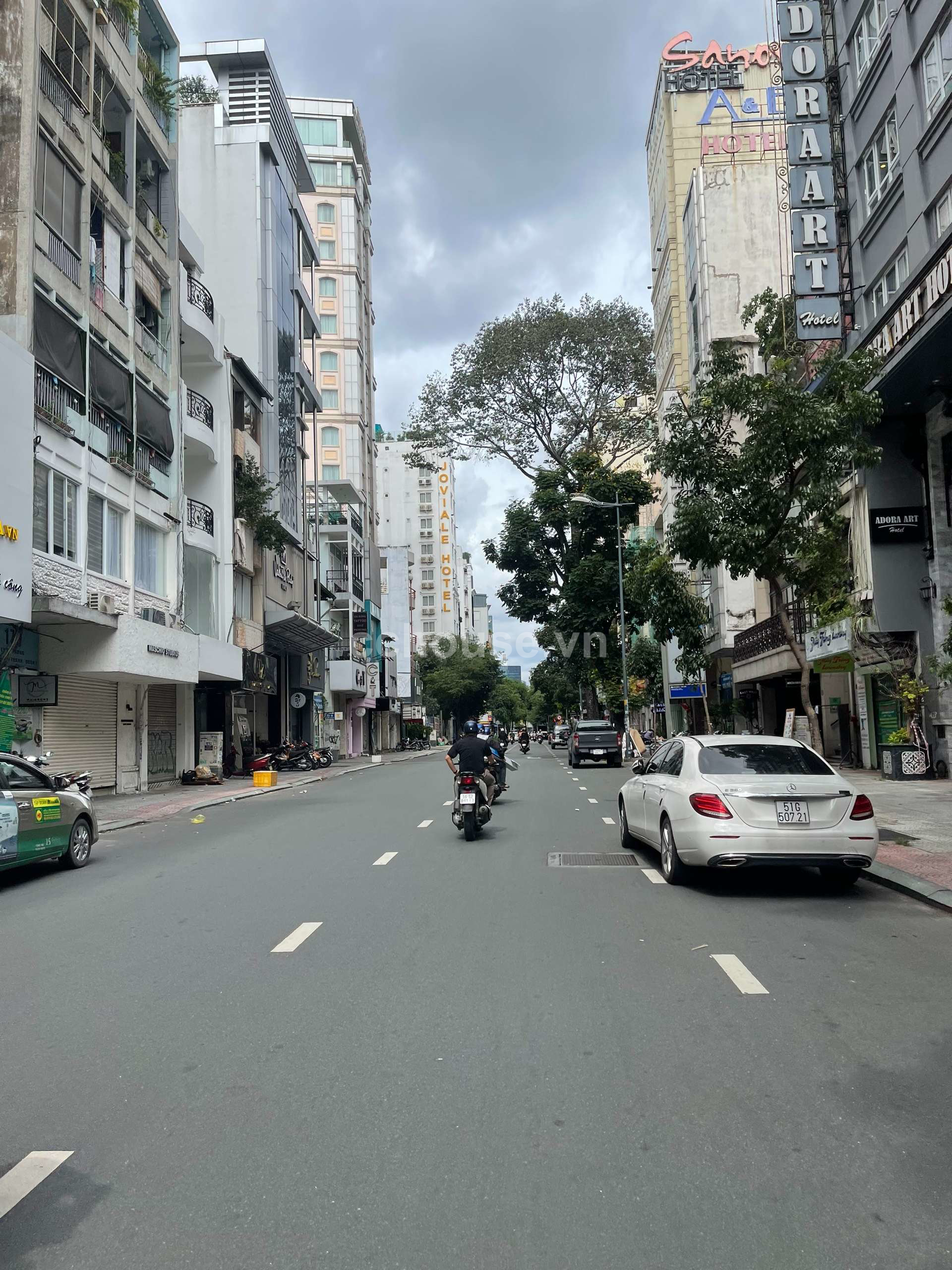 Cho-thue-nha-MT-Ly-Tu-Trong-PBen-Thanh-DT-4x20m-3-tang-id9479