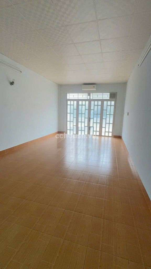 Bán nhà HXH 135 Bình Thới, P.Phú Thọ. DT 4x18m, 2 tầng