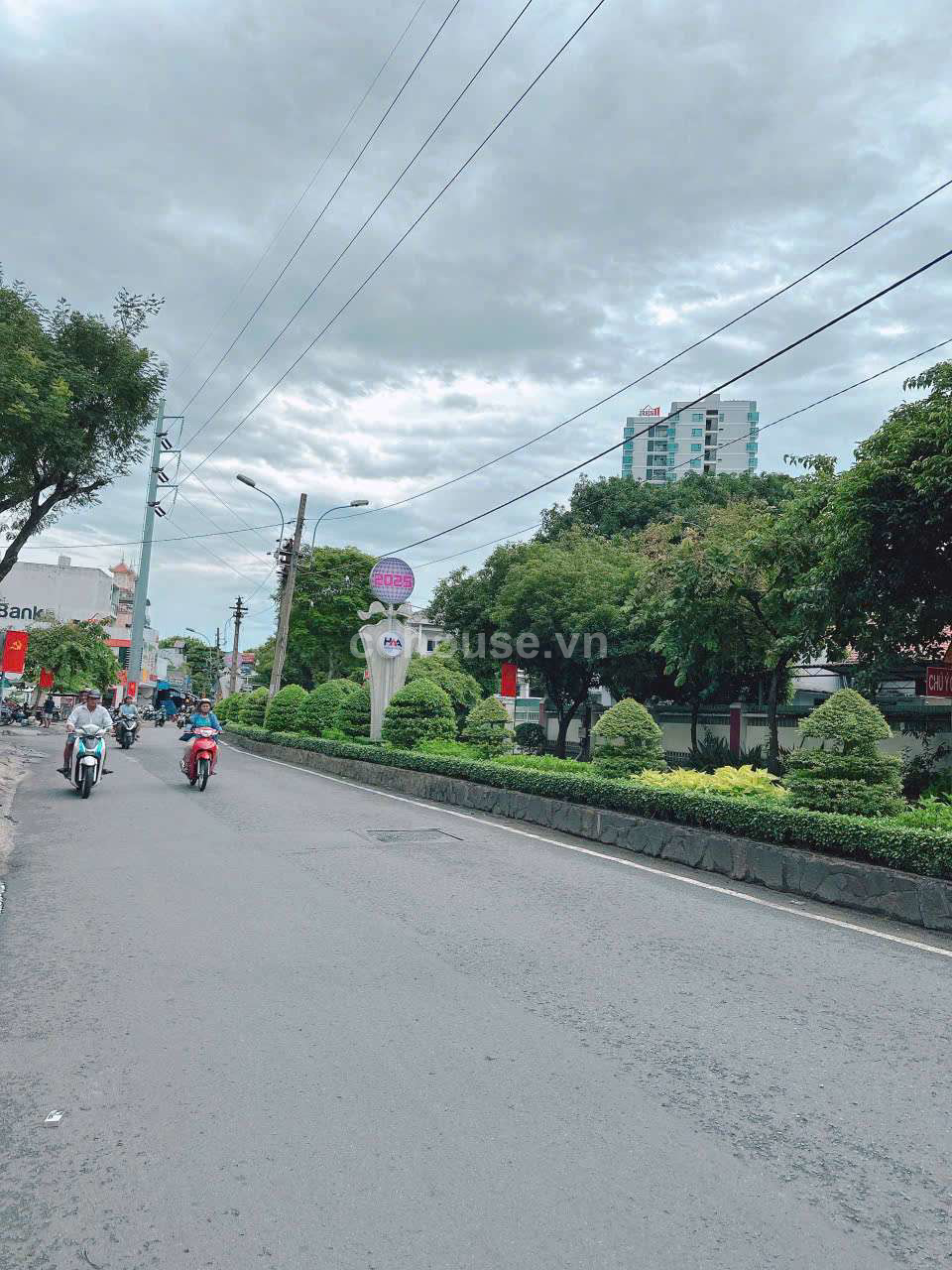 Bán nhà MTKD Bình Thới, P.Phú Thọ. DT 263.4m², 3 tầng