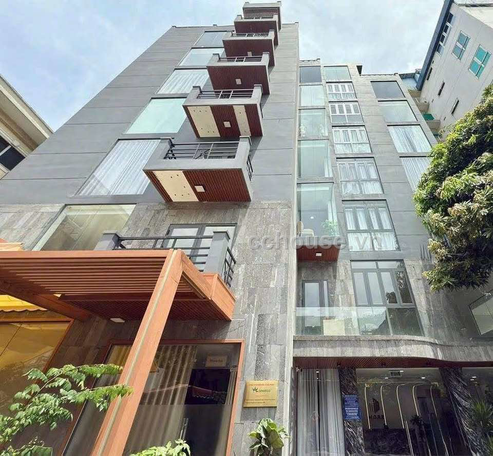 TÒA NHÀ  215 NGUYỄN VĂN THỦ, P. TÂN ĐỊNH QUẬN 1 DIỆN TÍCH 35x45M