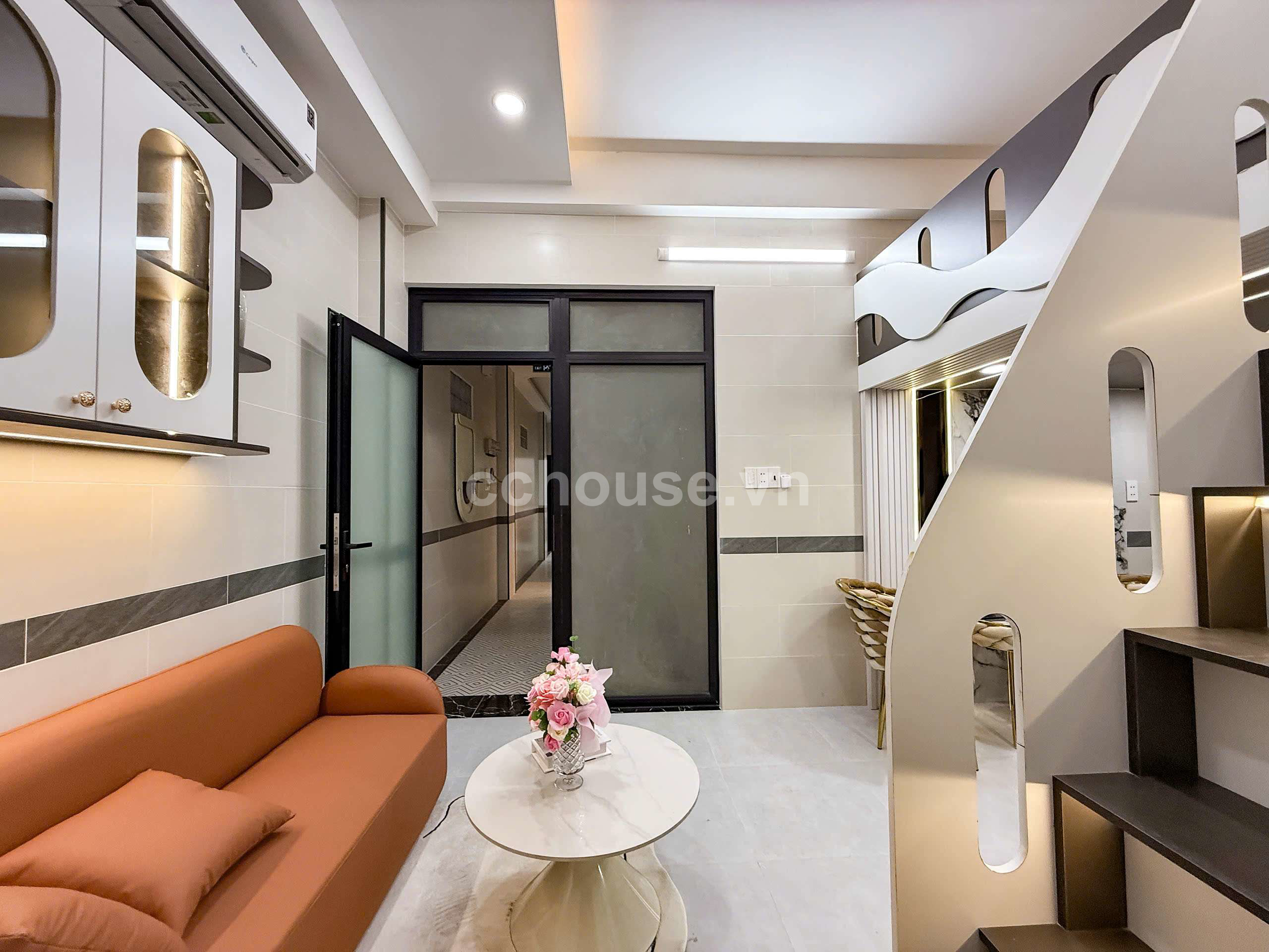 TOÀ Căn Hộ Dịch Vụ 5 Tầng Cao  Cấp Ngay Trung Tâm Q.Phú Nhuận 