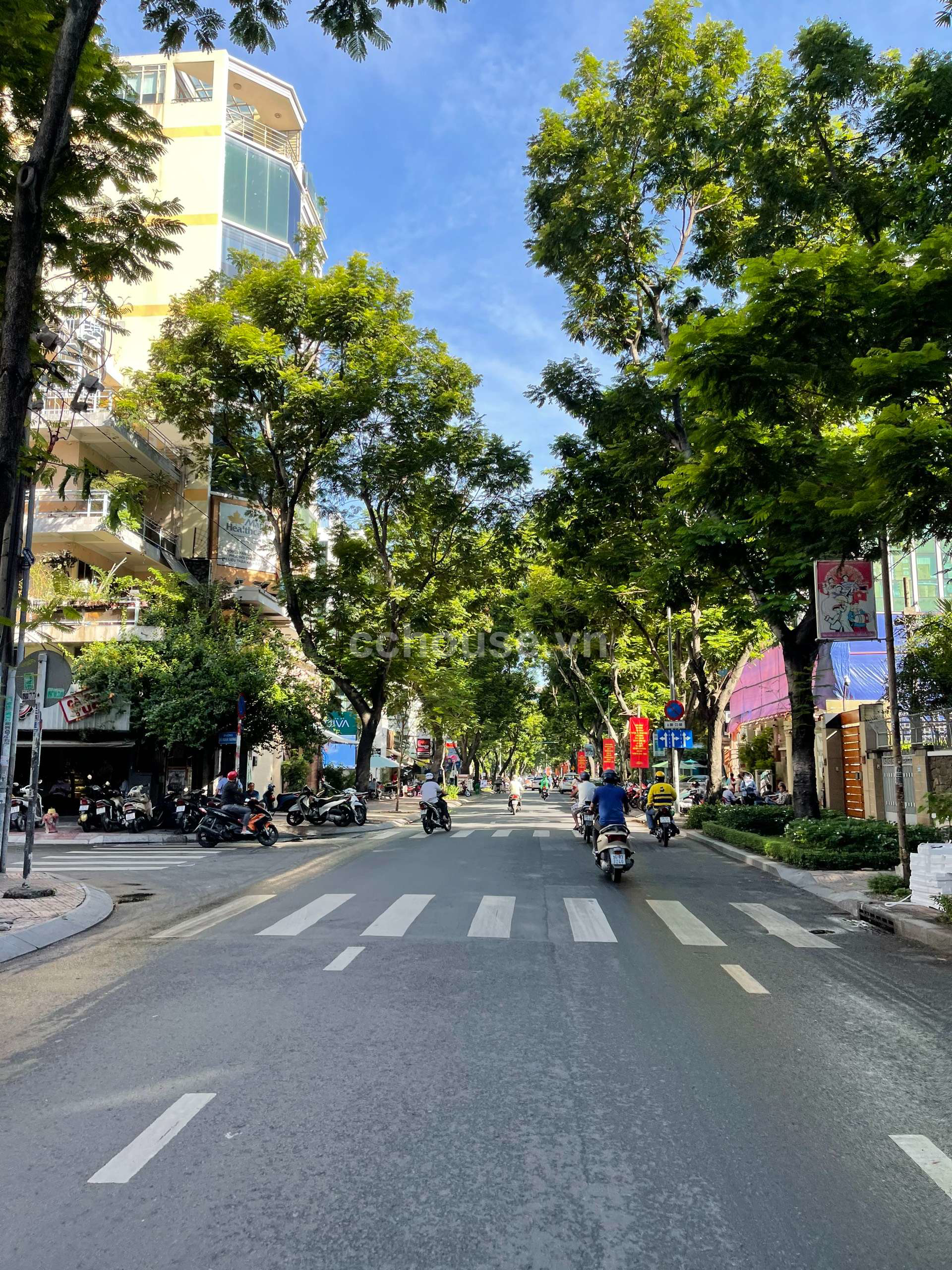 Cho thuê MB kinh doanh Trương Định, P.Xuân Hòa. DT 3.7x12m
