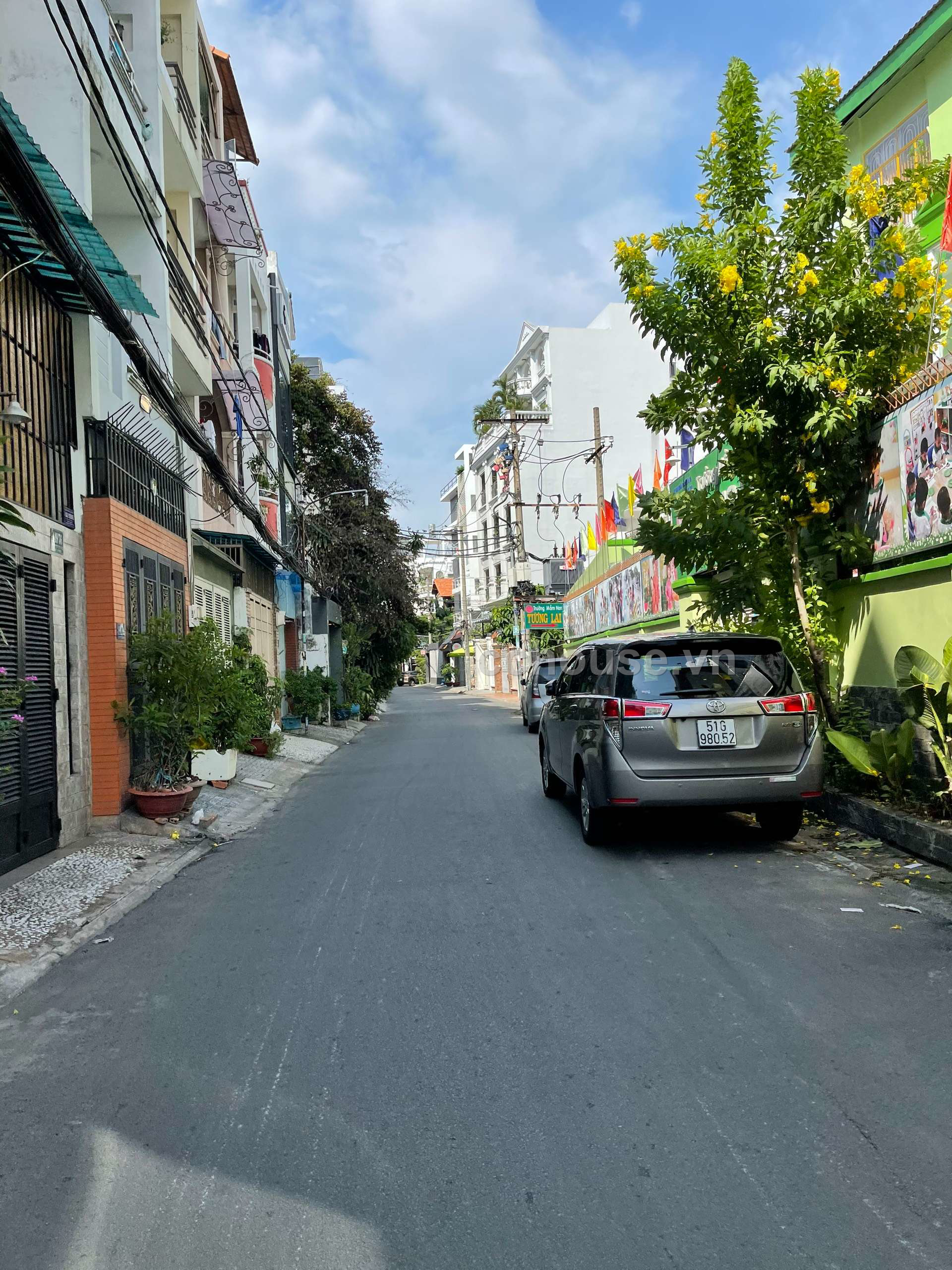 Bán nhà MTNB Sư Vạn Hạnh, P.Hòa Hưng. DT 4x17m, 4 tầng