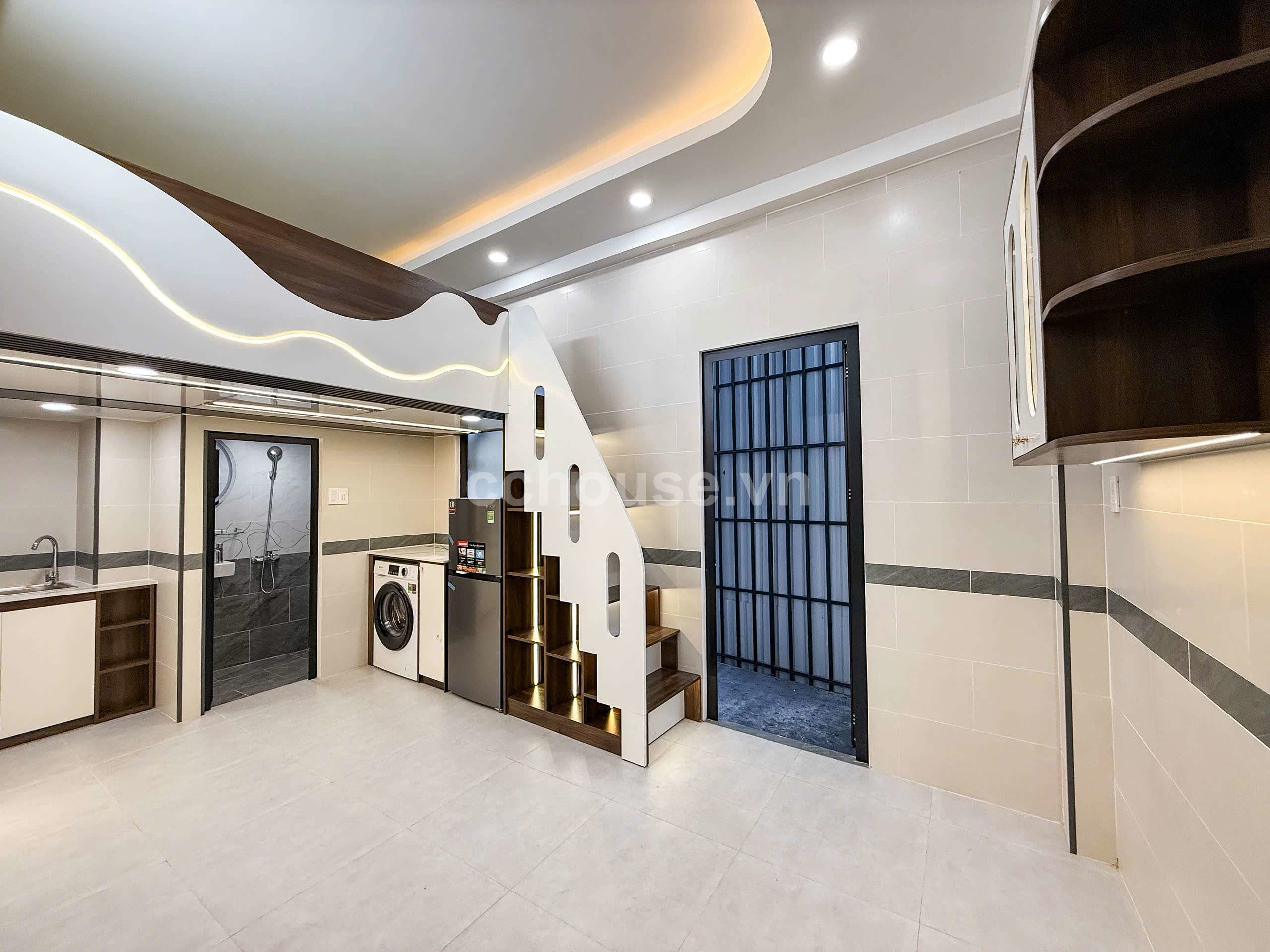 TOÀ Căn Hộ Dịch Vụ 5 Tầng Cao  Cấp Ngay Trung Tâm Q.Phú Nhuận 