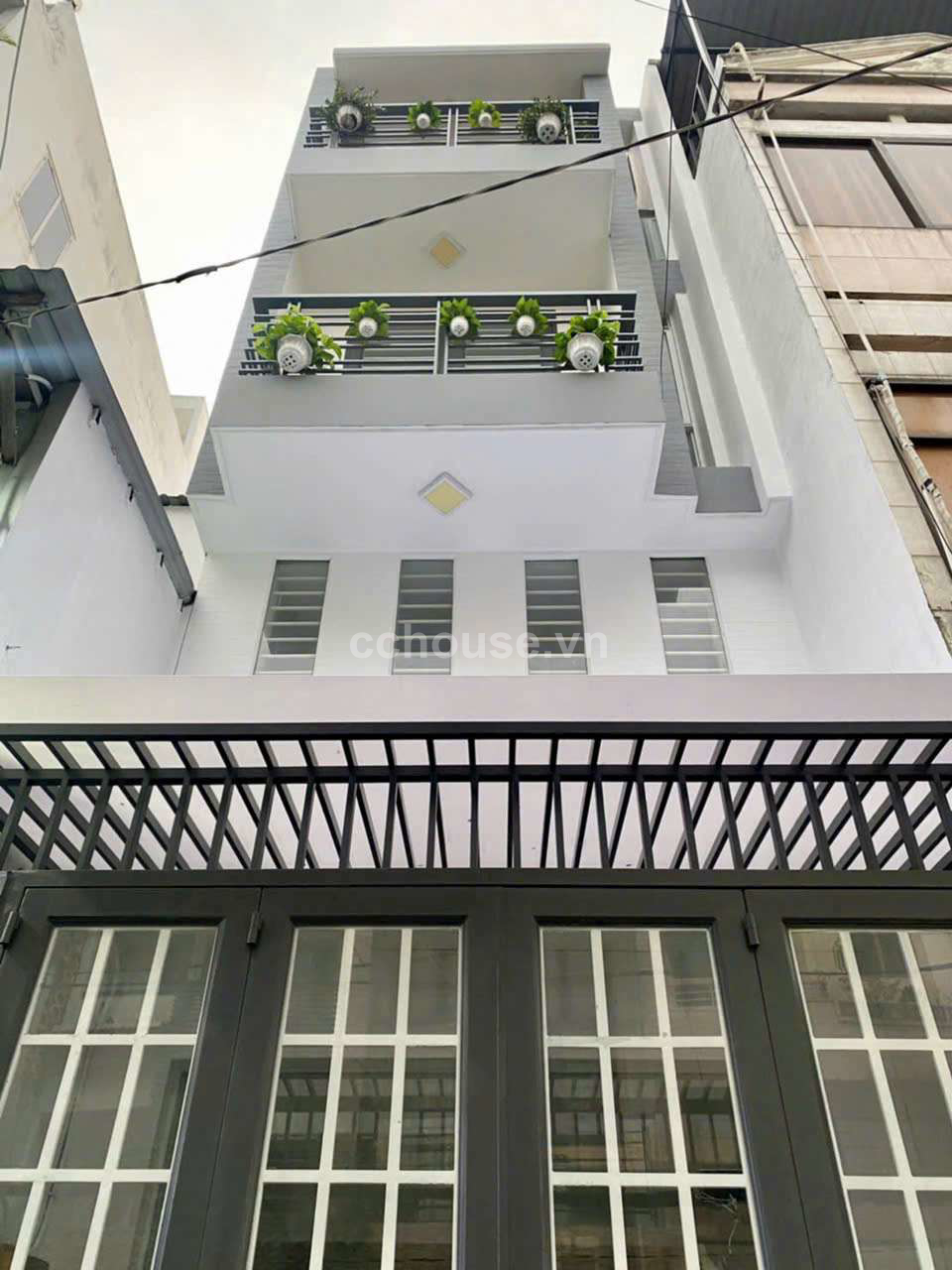 NHA-MOI-NGUYEN-DINH-CHIEU-–-QUAN-3--BAN-CO--HEM-XE-TAI-QUAY-DAU--DON-VAO-O-NGAY-id9472