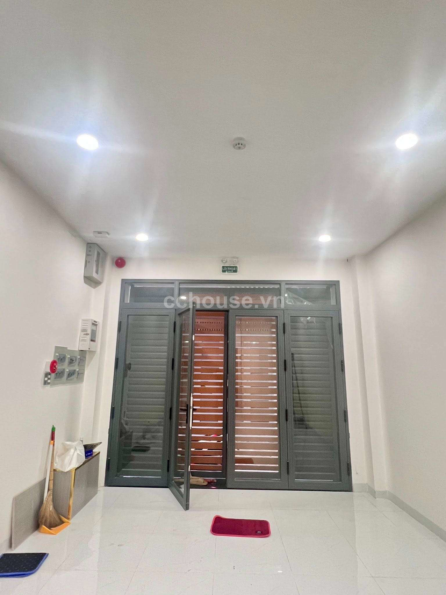 Bán nhà hẻm 47 Trần Hưng Đạo, P.An Đông. DT 4.1x17m, 5 tầng thang máy