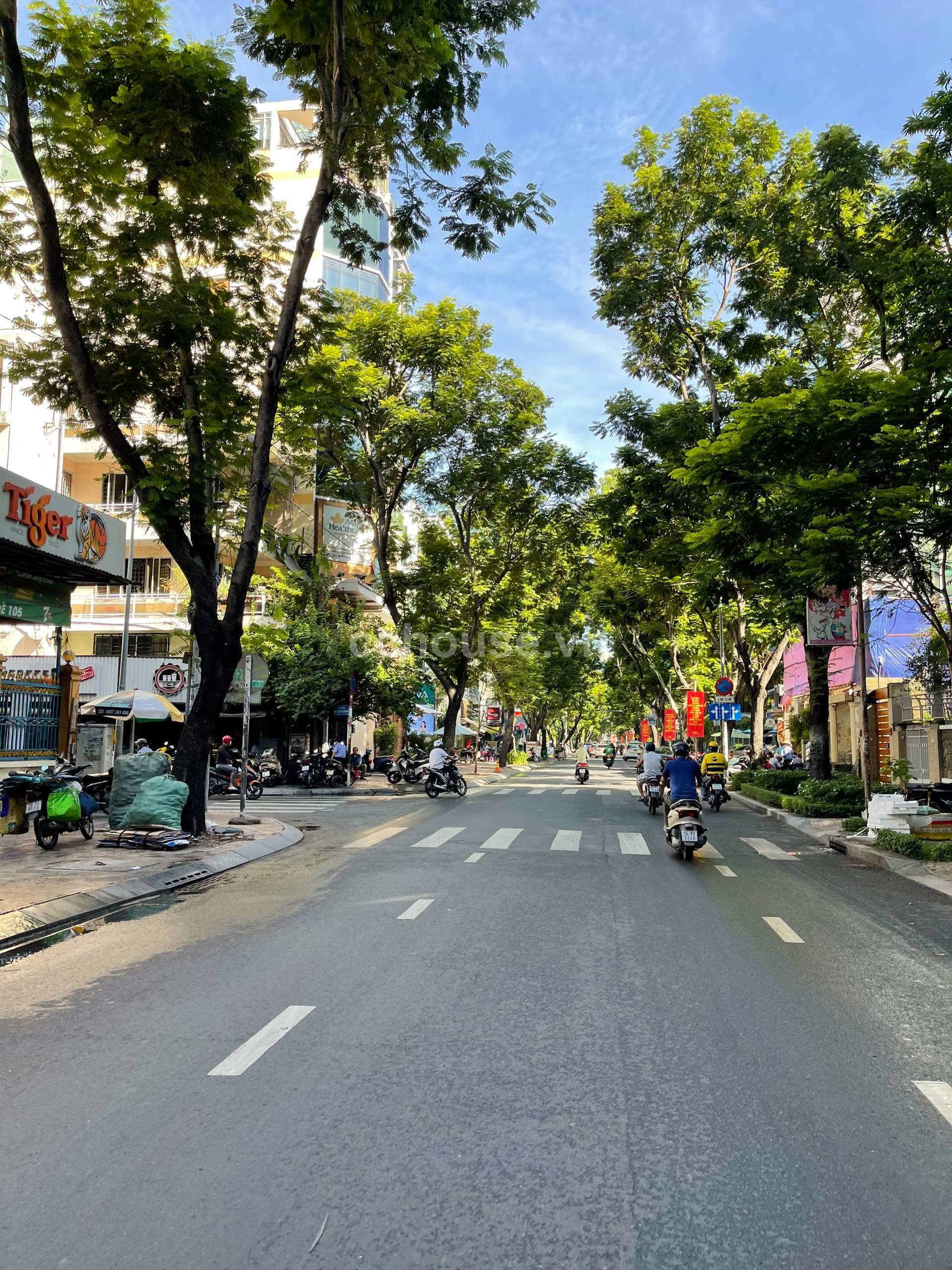 Cho thuê MB kinh doanh Trương Định, P.Xuân Hòa. DT 3.7x12m