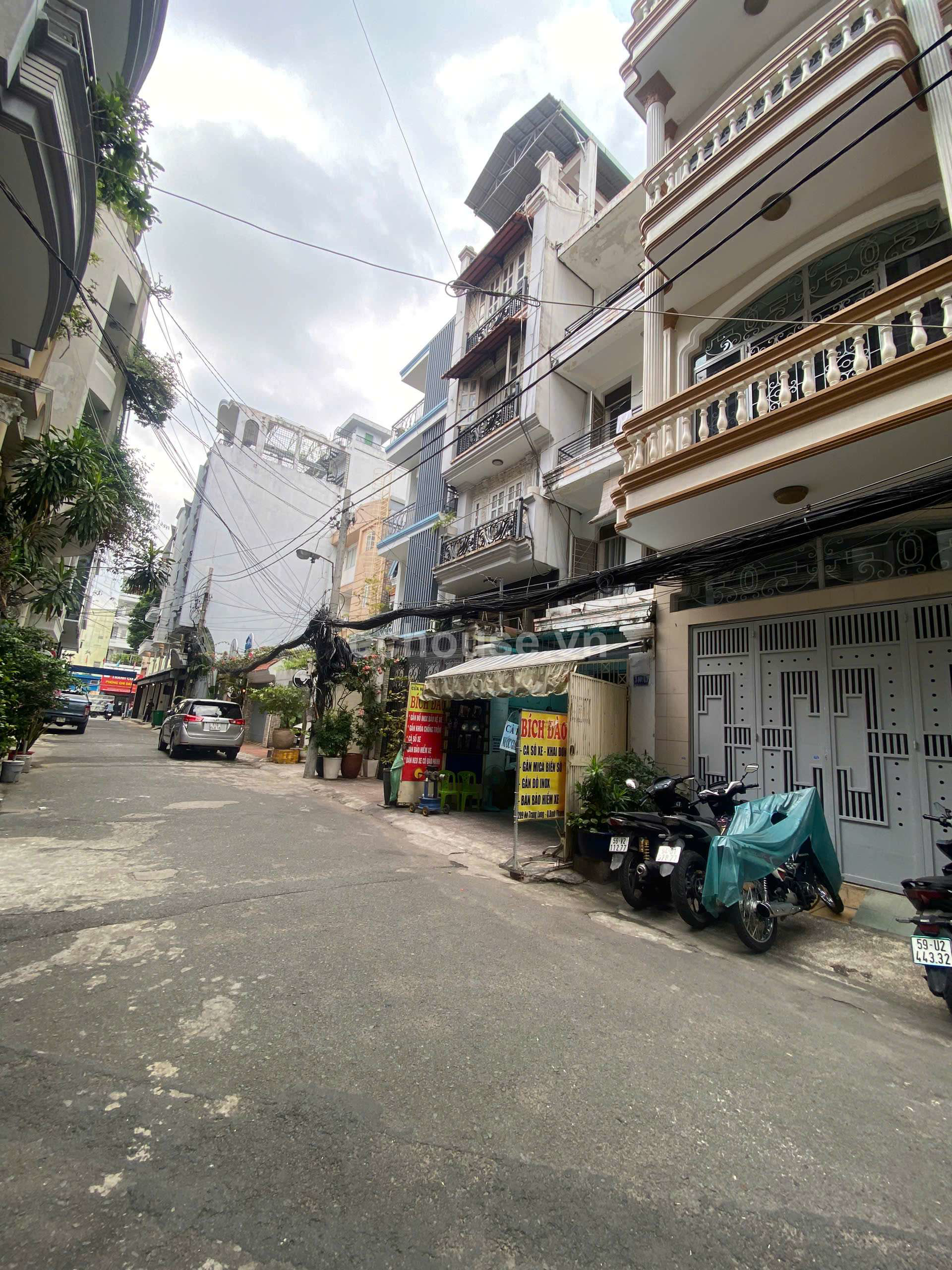 Bán nhà 4 tầng hẻm xe Hơi Hoàng Văn Thụ phường 4 quận Tân Bình