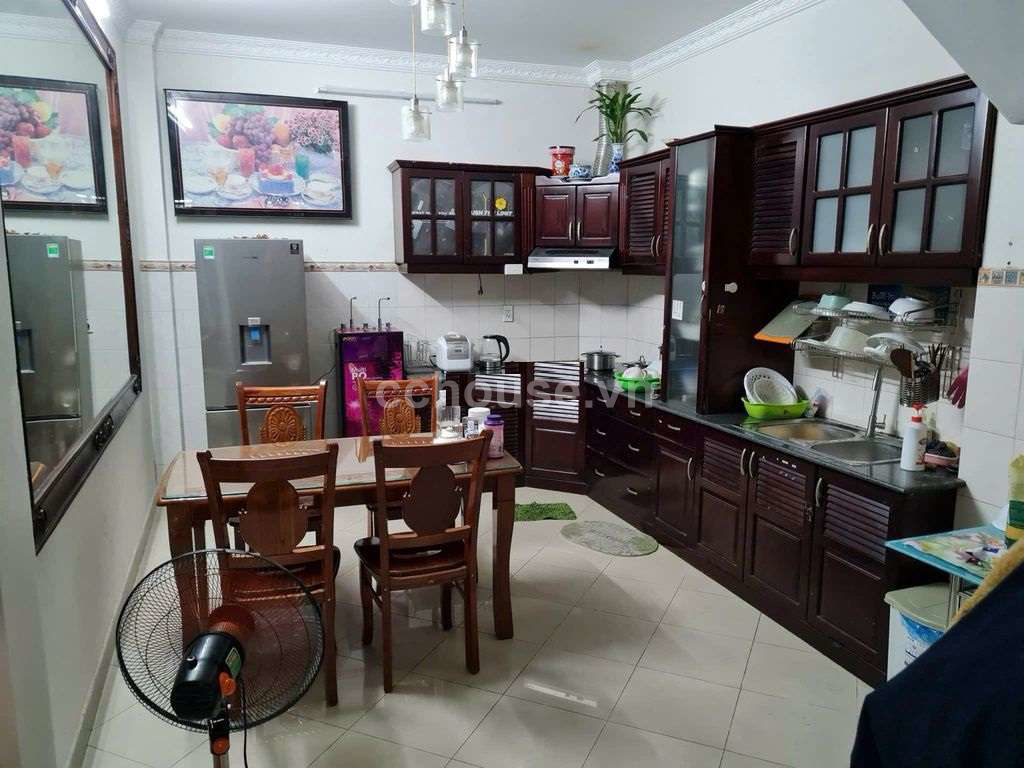 Bán nhà hẻm 650 Điện Biên Phủ, P.Vườn Lài. DT 3.53x15m, 4 tầng