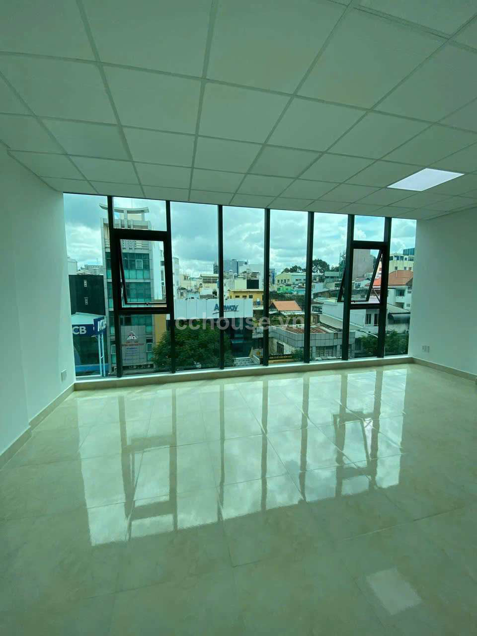 Tòa Nhà Mặt Tiền 400 Điện Biên Phủ P.11 Q.10 Hầm trệt 7 tầng 