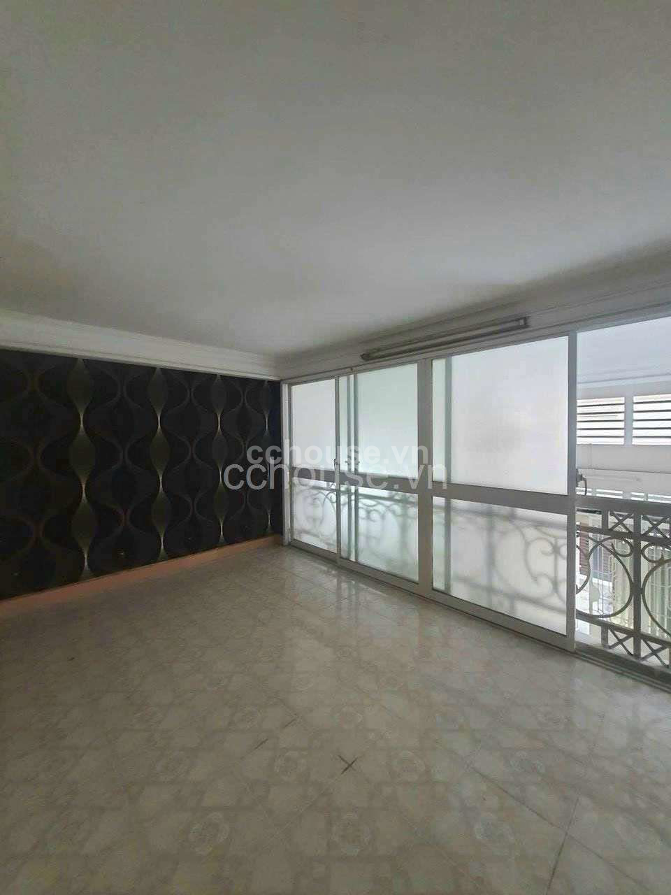 BÁN NHÀ HẺM 10M ĐƯỜNG 3/2, P12, QUẬN 10, DT: 5.8*18.5M, KC: 3 TẦNG, GIÁ 23.6 TỶ