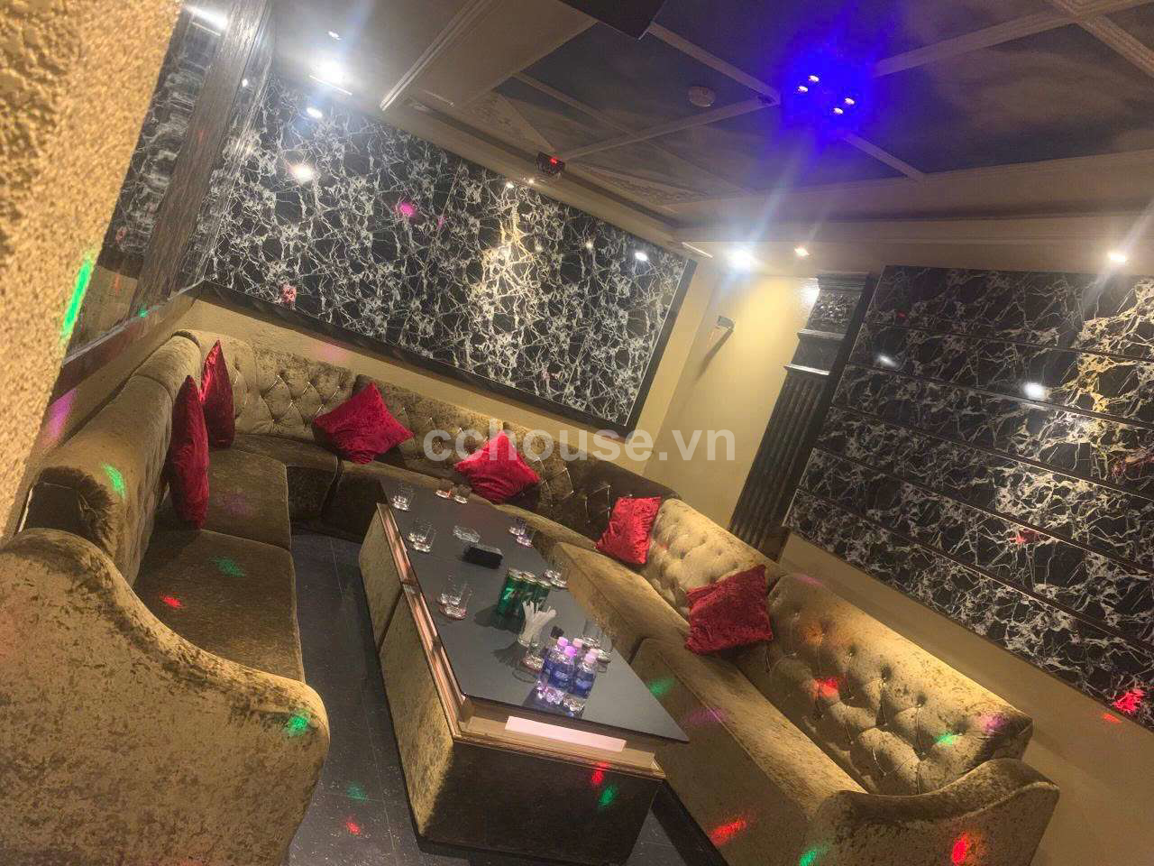 Siêu Phẩm Toà Nhà Cao Thắng Quận 3 , 2 Hầm 10 tầng Trang Bị Đầy Đủ Trang Thiết Bị, Doanh Thu Hàng Th