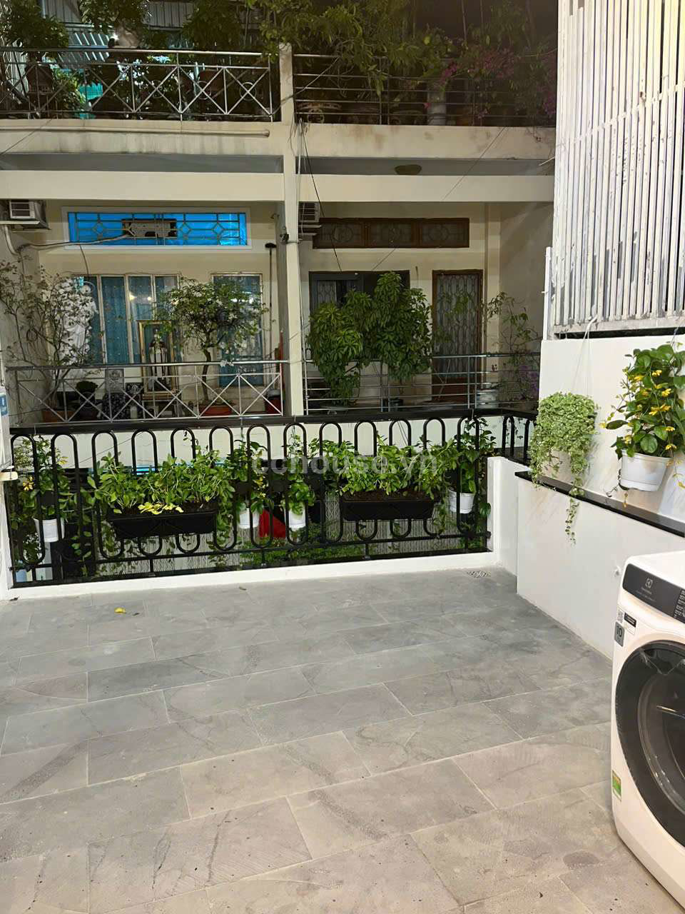 Nhà phố 4 tang 34m2 Mặt tiền Nguyễn Trọng Tuyển, Phường 2, Quận Tân Bình
