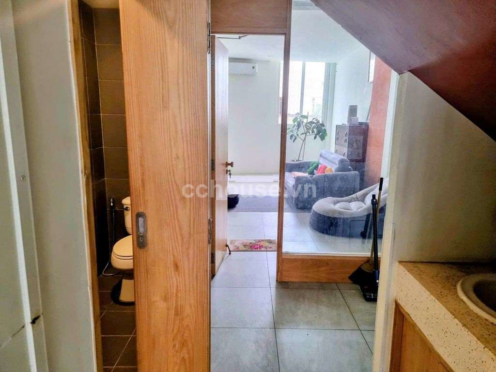 Bán nhà HXH 235 Thích Quảng Đức, P.Đức Nhuận. DT 3.9x19.4m, 5 tầng
