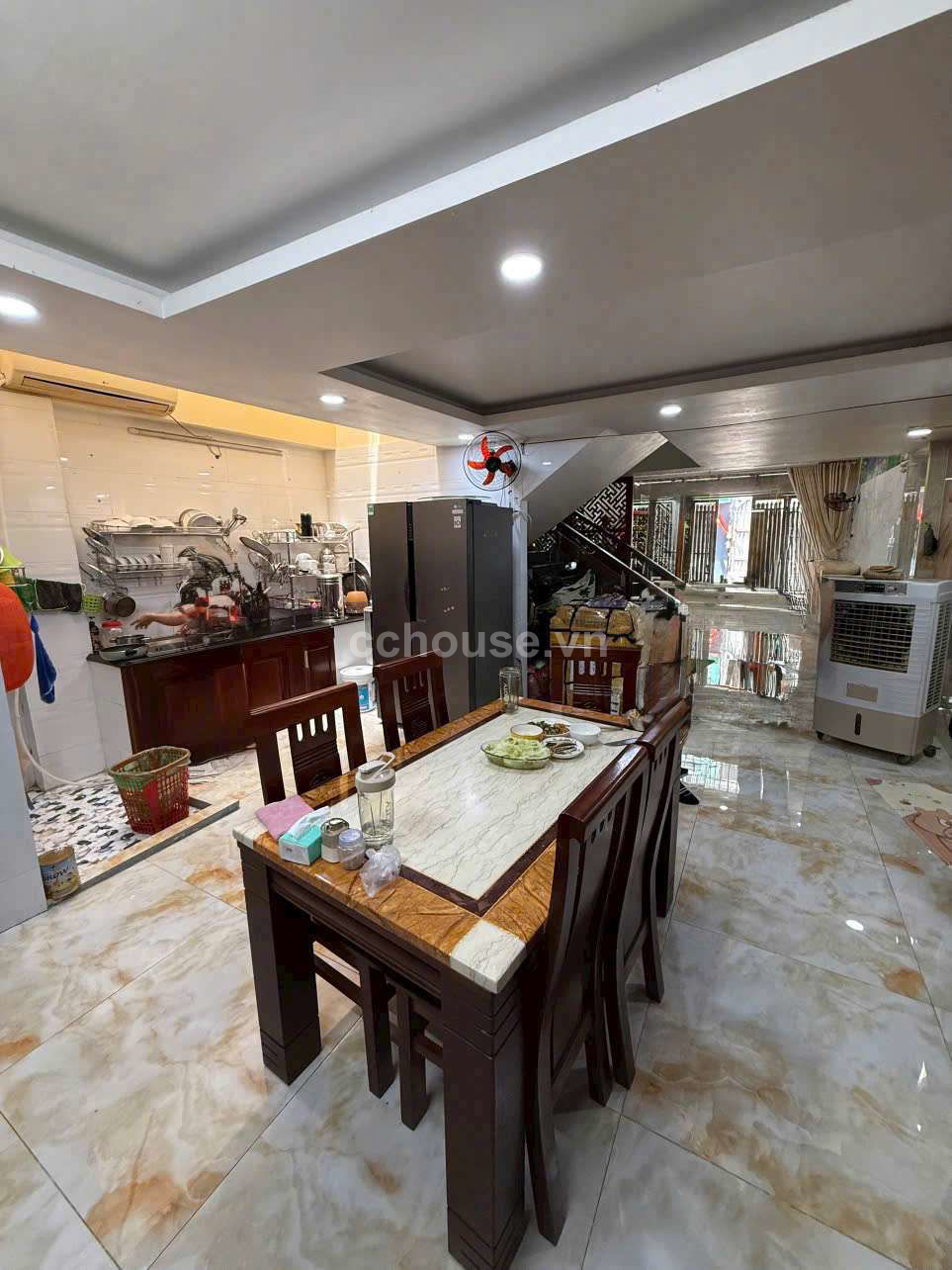 HANG-HIEM-KHO-TIM-MAT-TIEN-KINH-DOANH--LY-THUONG-KIET-id9736