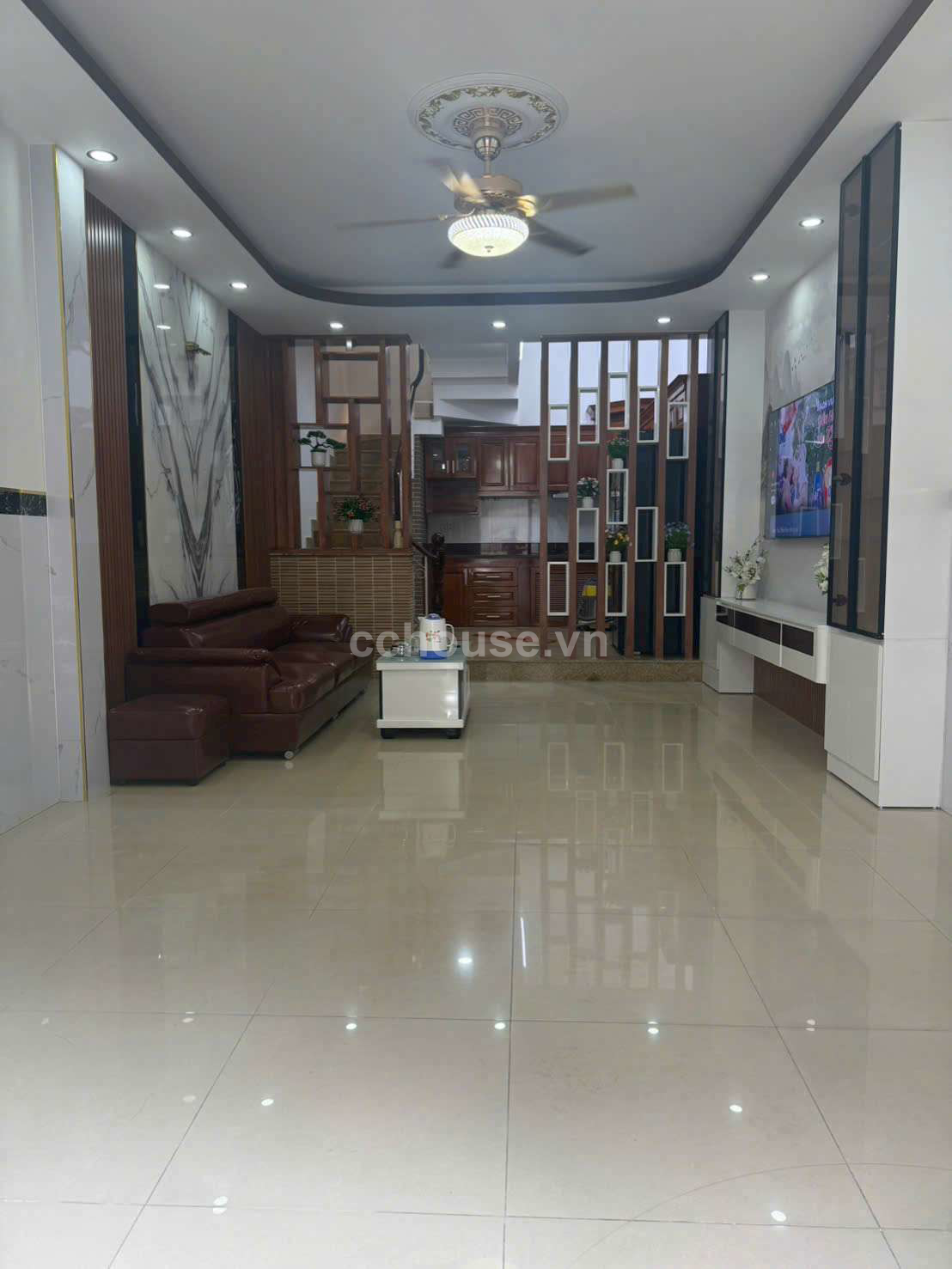 Nhà 5 tầng Hẻm xe hơi thông thoáng khu cao cấp Phan Đăng Lưu . P. Phú nhuận