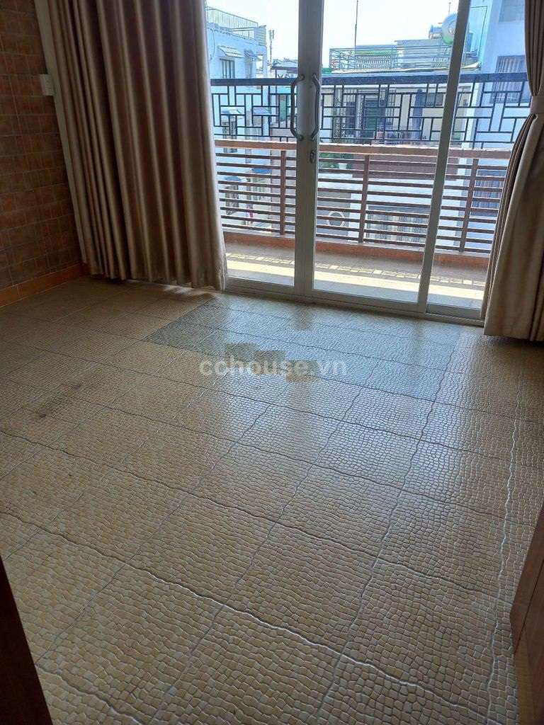 Bán nhà MT Nguyễn Khuyến, P.Bình Thạnh. DT 5.5x13.5m, 4 tầng ST