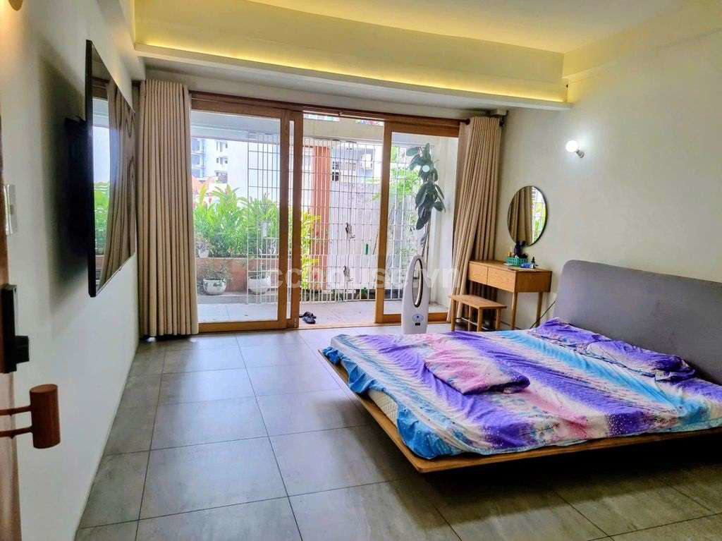 Bán nhà HXH 235 Thích Quảng Đức, P.Đức Nhuận. DT 3.9x19.4m, 5 tầng