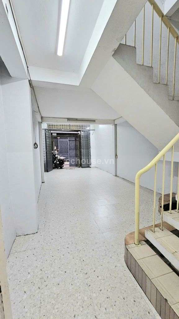 Bán nhà HXH Lạc Long Quân, P.Bình Thới. DT 3.6x12.8m, 4 tầng