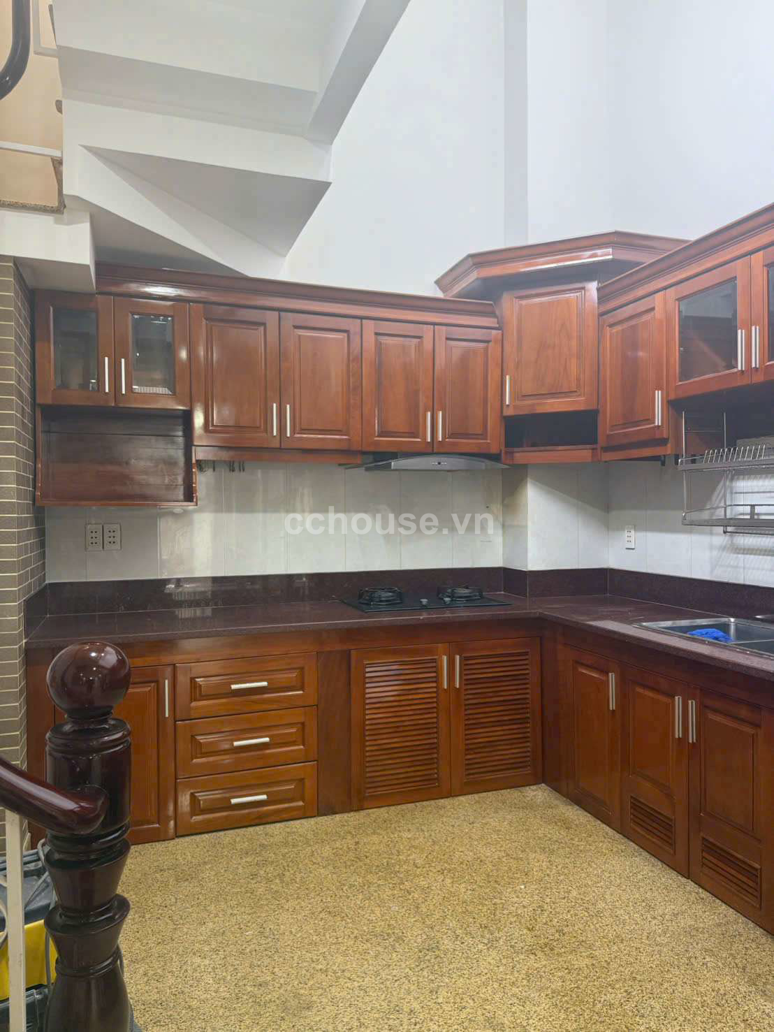 Nhà 5 tầng Hẻm xe hơi thông thoáng khu cao cấp Phan Đăng Lưu . P. Phú nhuận