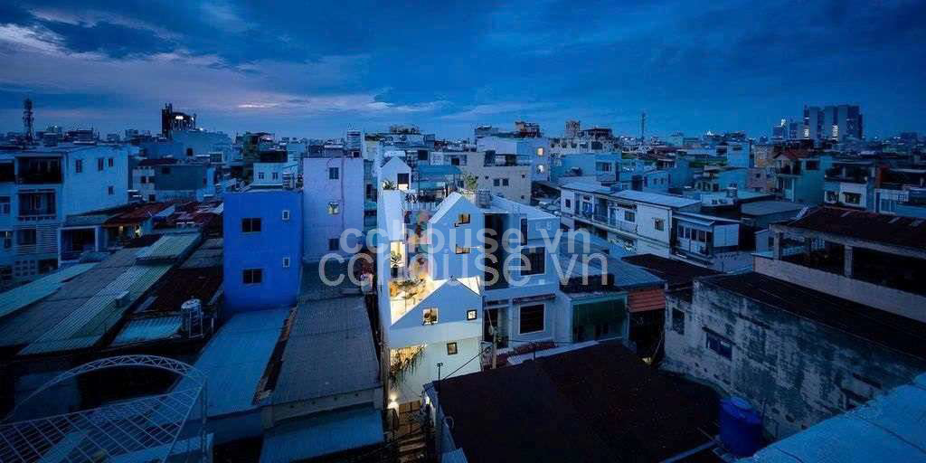 Nhà Mới Đẹp Hẻm 166 Tô Hiến Thành, P15, Quận 10.
Một trong những căn nhà thiết kế độc đáo – cá tính 