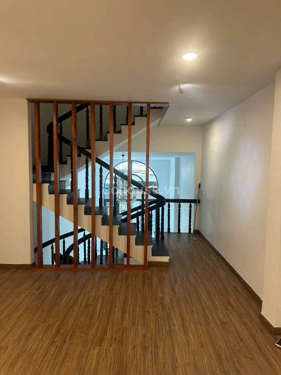 Hẻm 6m Ngay trung tâm  CMT8 Giáp Q3 Hạ Giá bán nhanh 