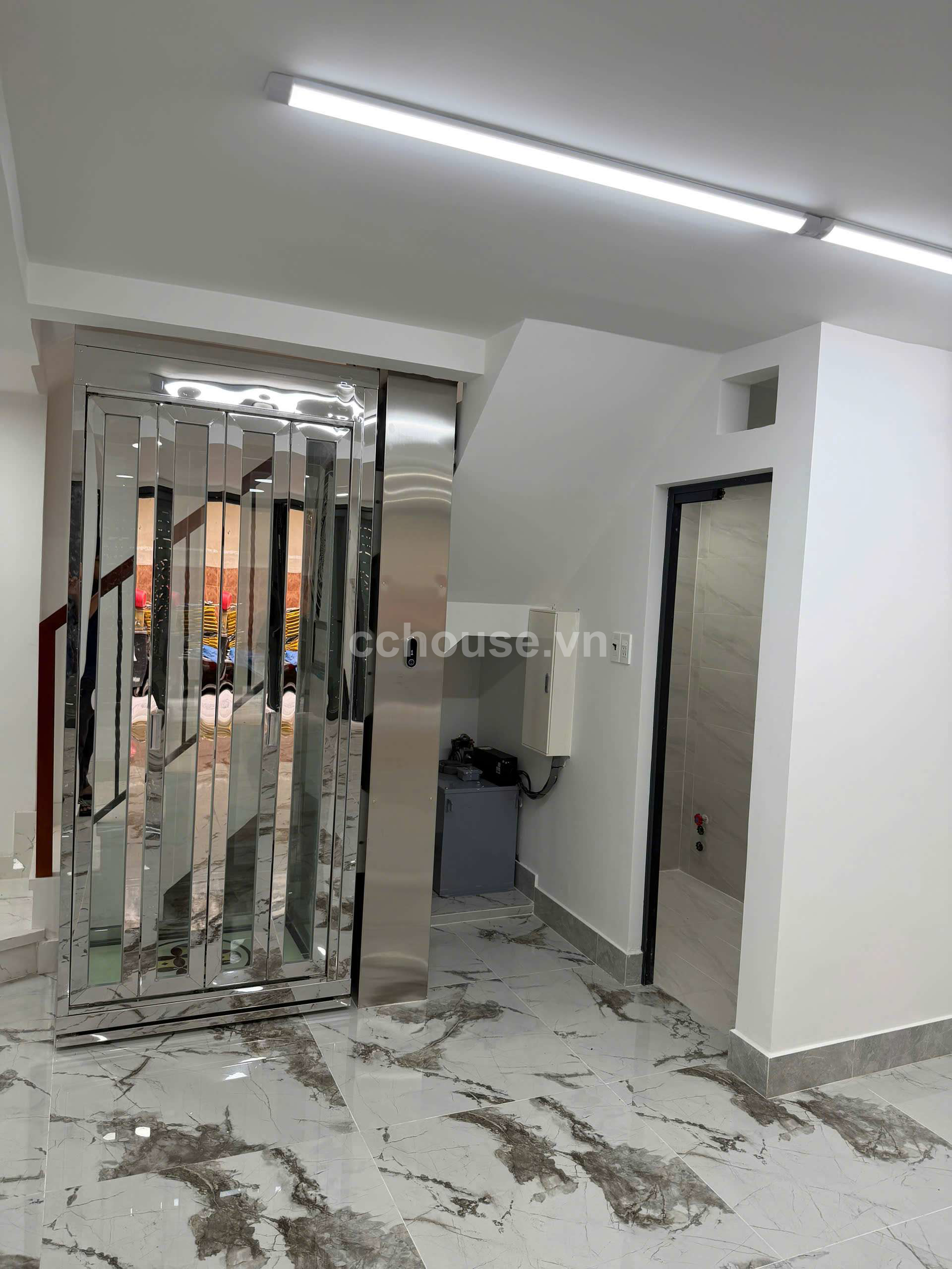 SIÊU PHẨM 6 TẦNG 40M2 HXH 5M SAU LƯNG MẶT TIỀN CAO ĐẠT Q5, CÓ THANG MÁY